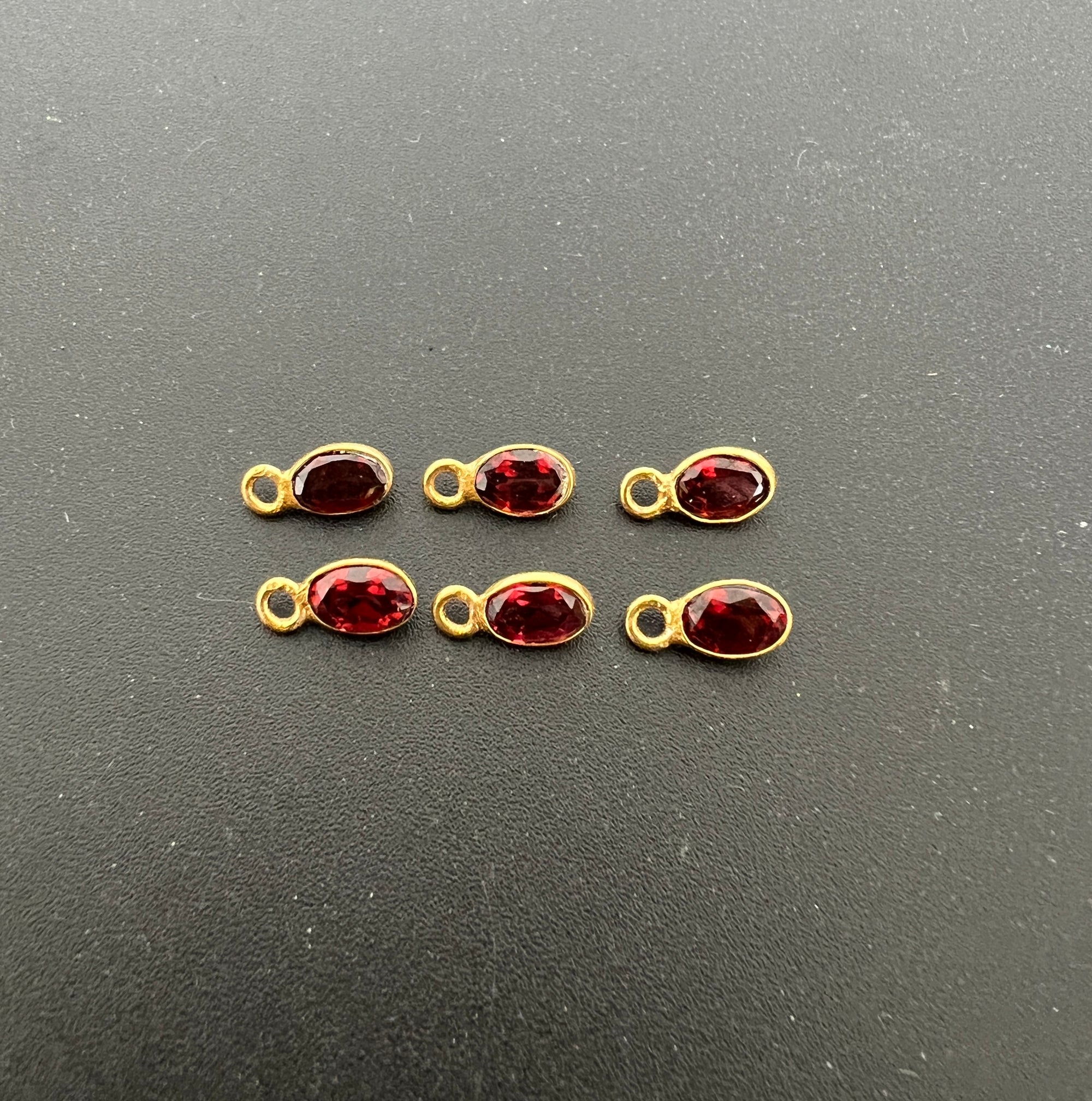 Garnet 18K Gold Filled Bezel 6x4mm, Single  Connector, Garnet Charm (GTG-GBG-7)