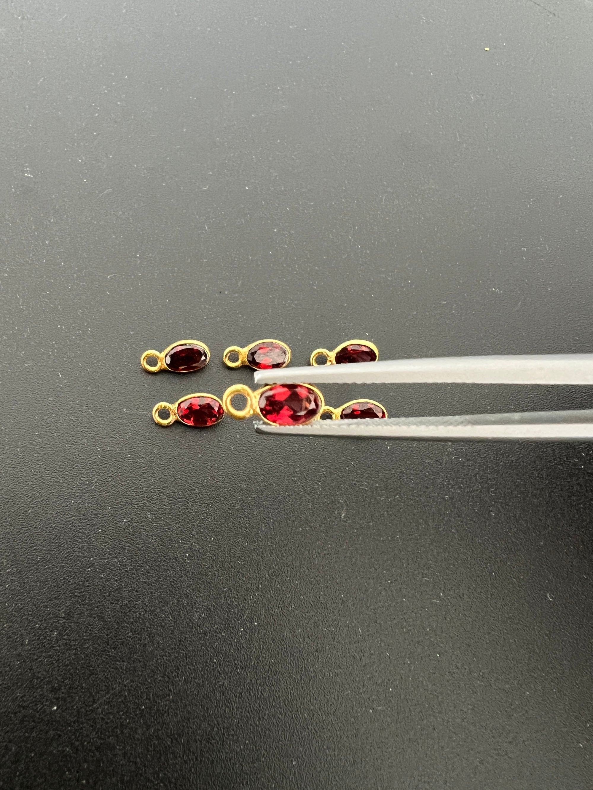 Garnet 18K Gold Filled Bezel 6x4mm, Single  Connector, Garnet Charm (GTG-GBG-7)