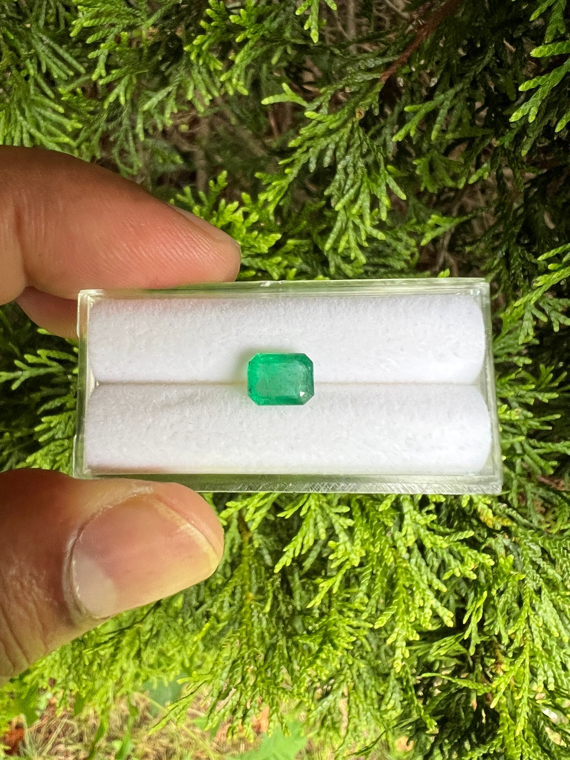 Zambian Emerald rectangle shape 7.5 x 6  mm Single Piece approximately 1.25Carat (GTG-EM-6)