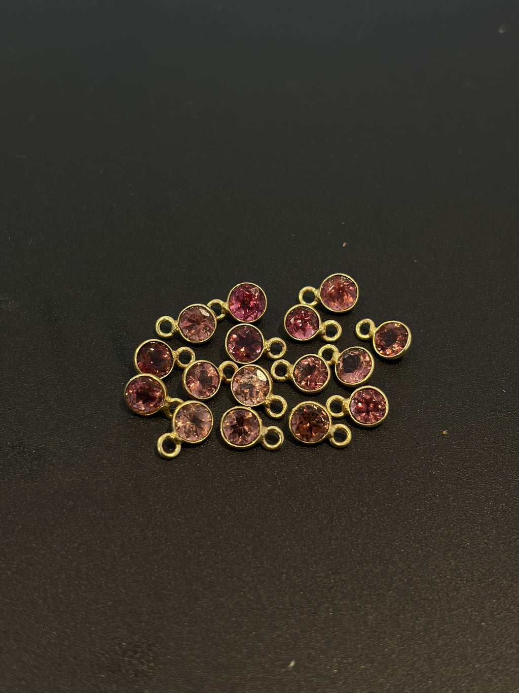 Tourmaline 18K Gold Filled Bezel 5 mm, Single Connector