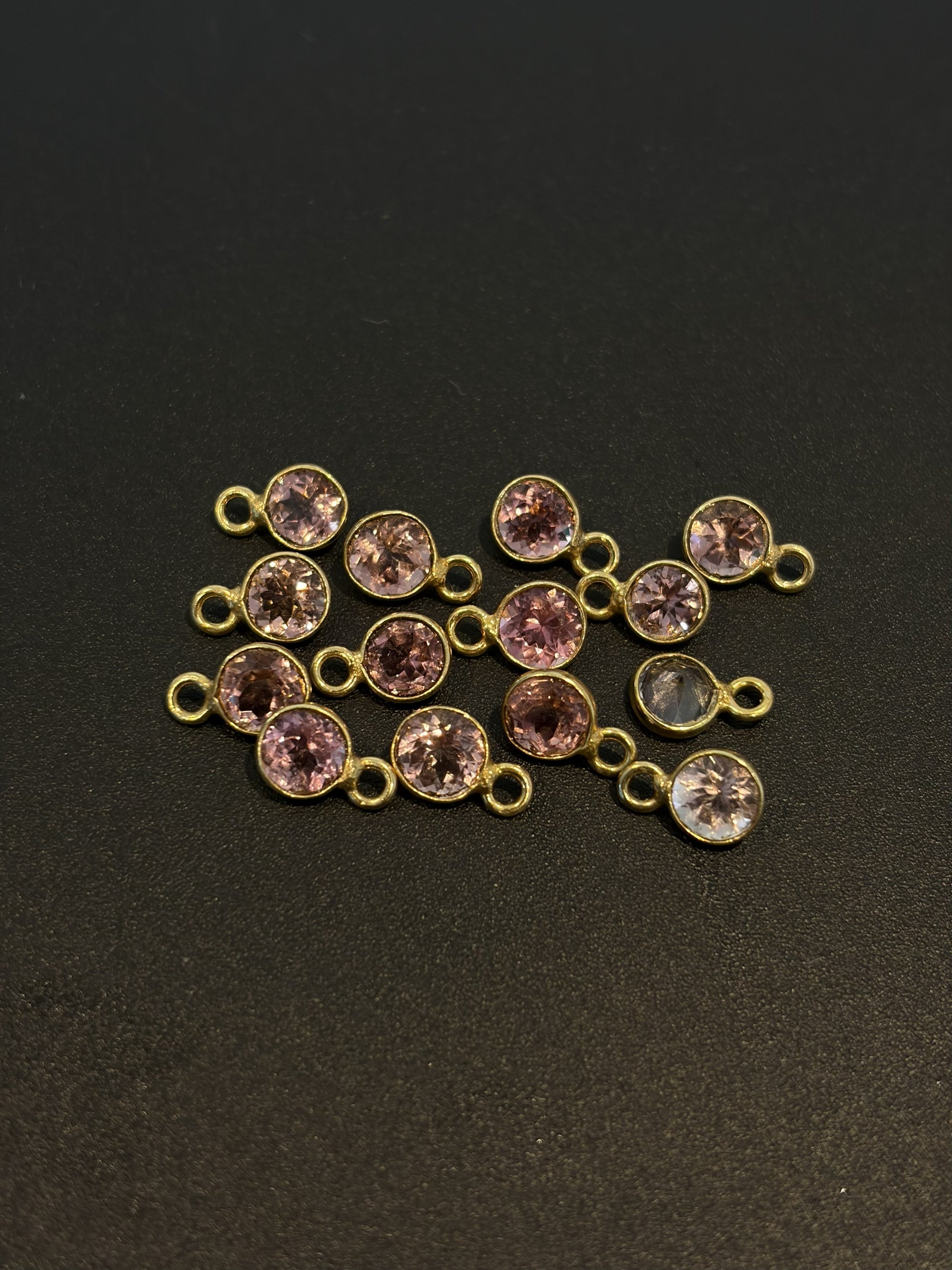 Tourmaline 18K Gold Filled Bezel 5 mm, Single Connector