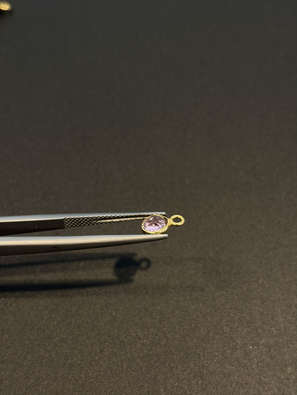 Tourmaline 18K Gold Filled Bezel 5 mm, Single Connector