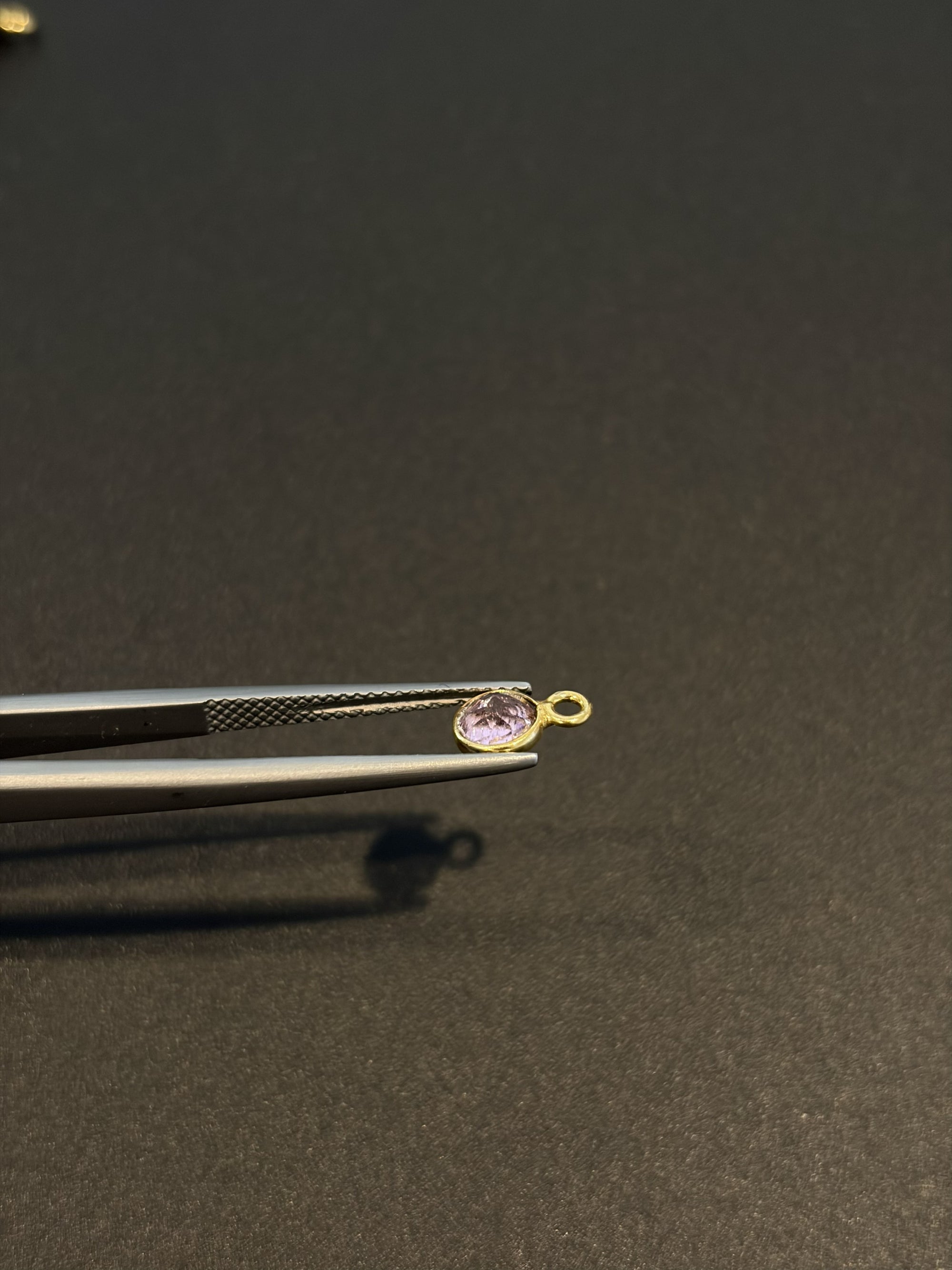 Tourmaline 18K Gold Filled Bezel 5 mm, Single Connector