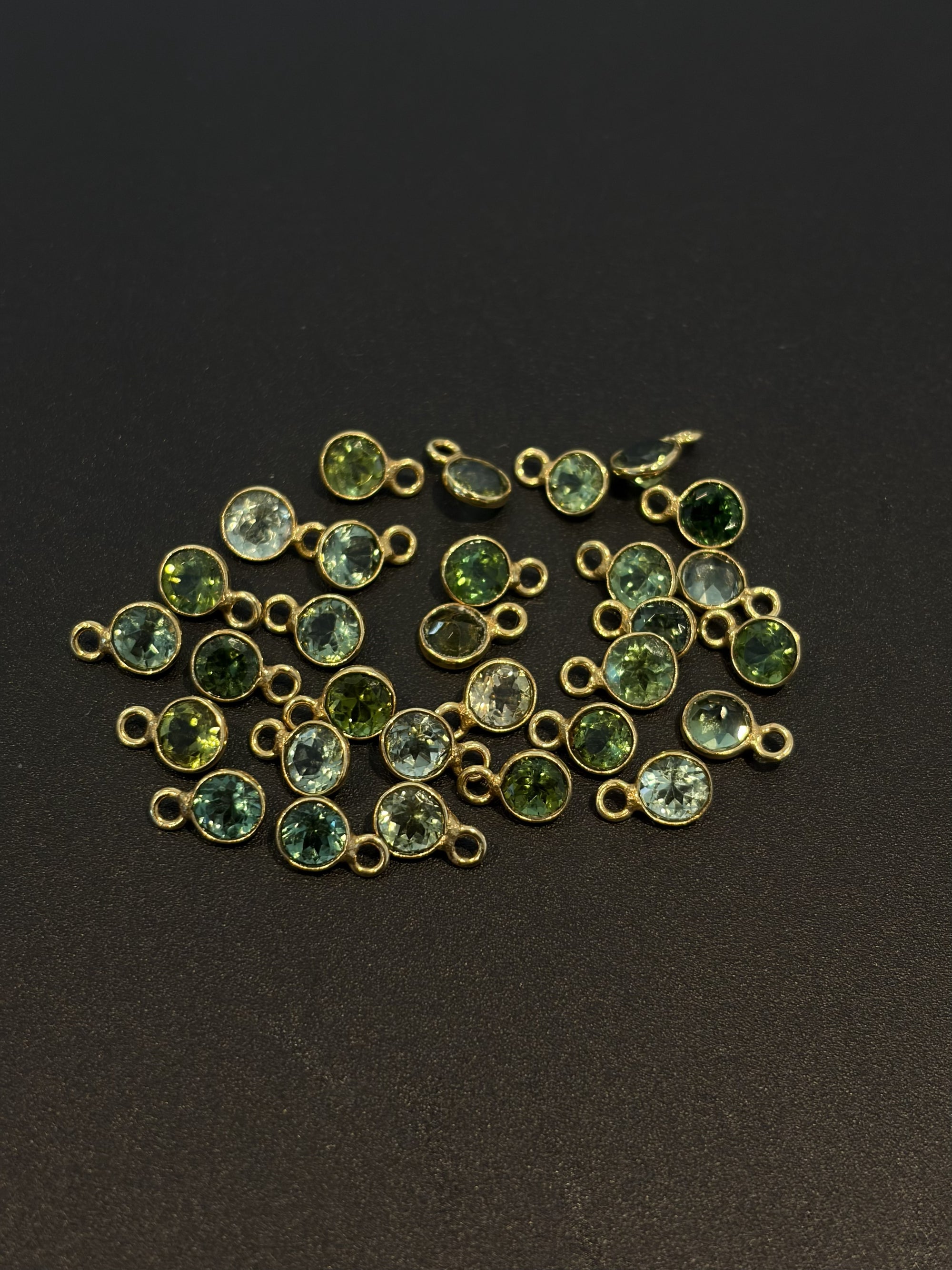 Tourmaline 18K Gold Filled Bezel 5 mm, Single Connector