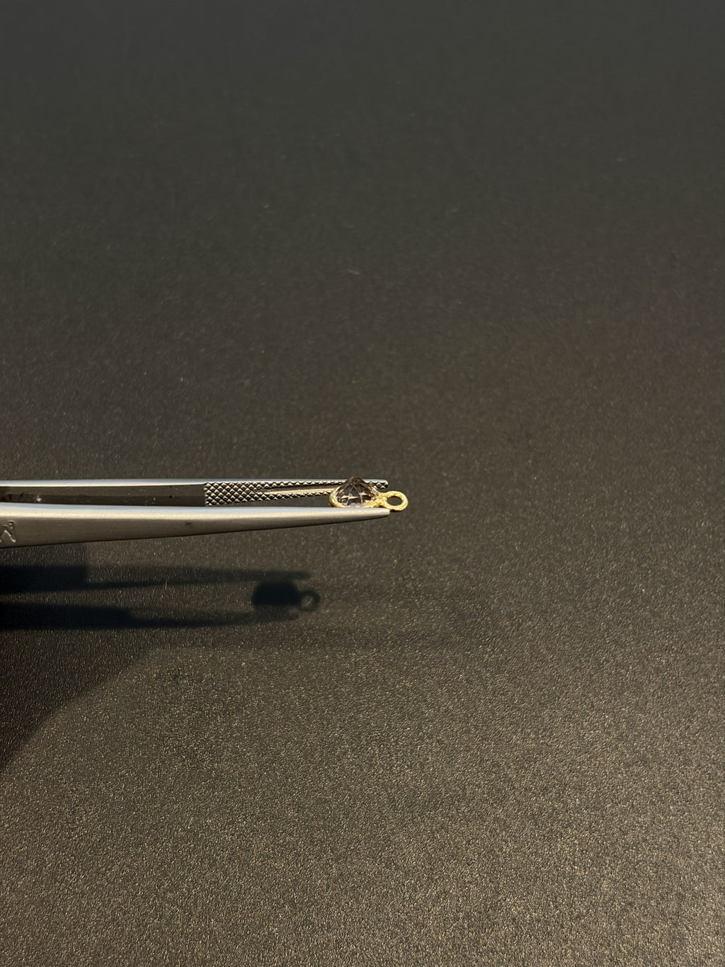 Tourmaline 18K Gold Filled Bezel 5 mm, Single Connector