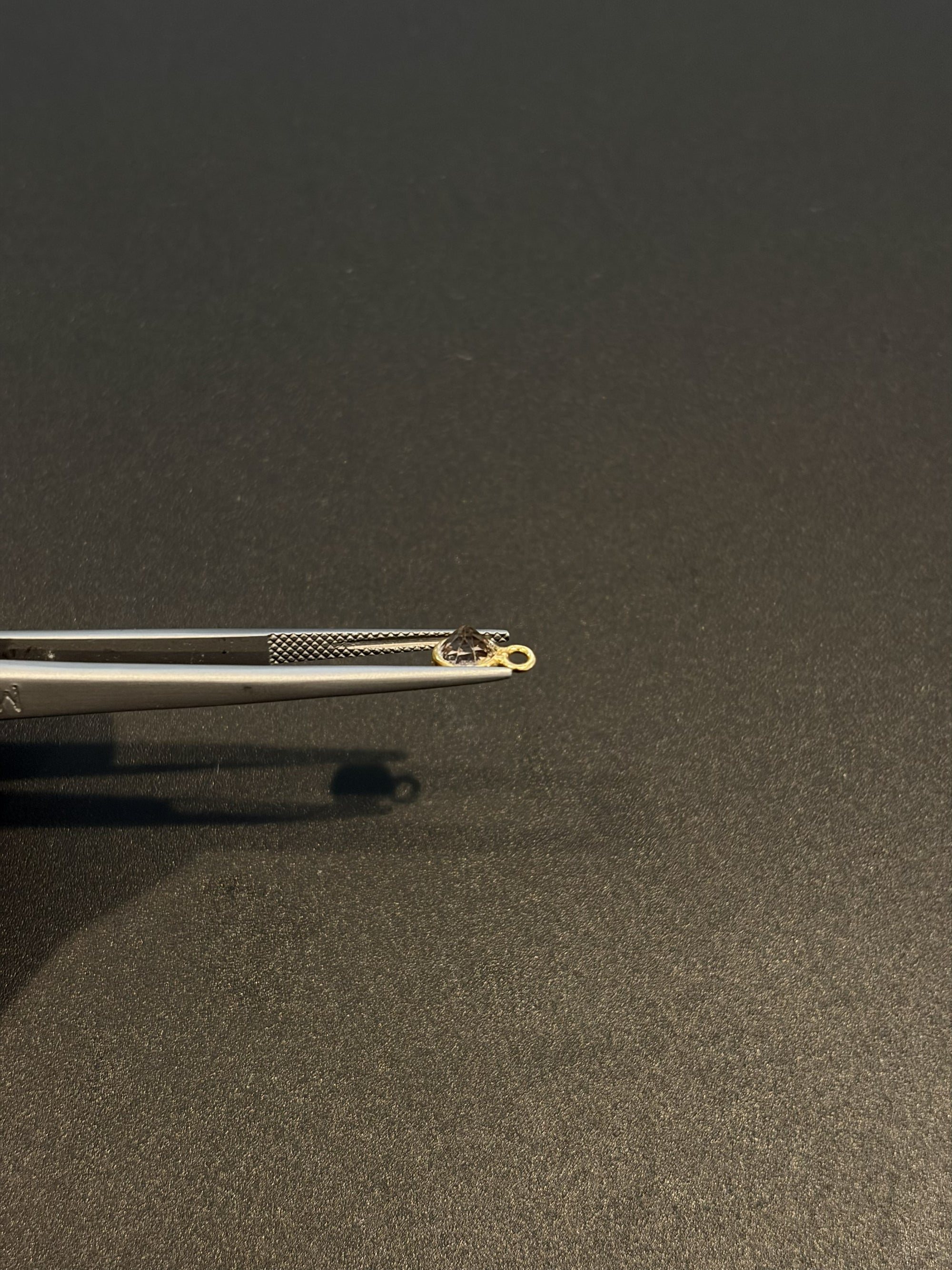 Tourmaline 18K Gold Filled Bezel 5 mm, Single Connector