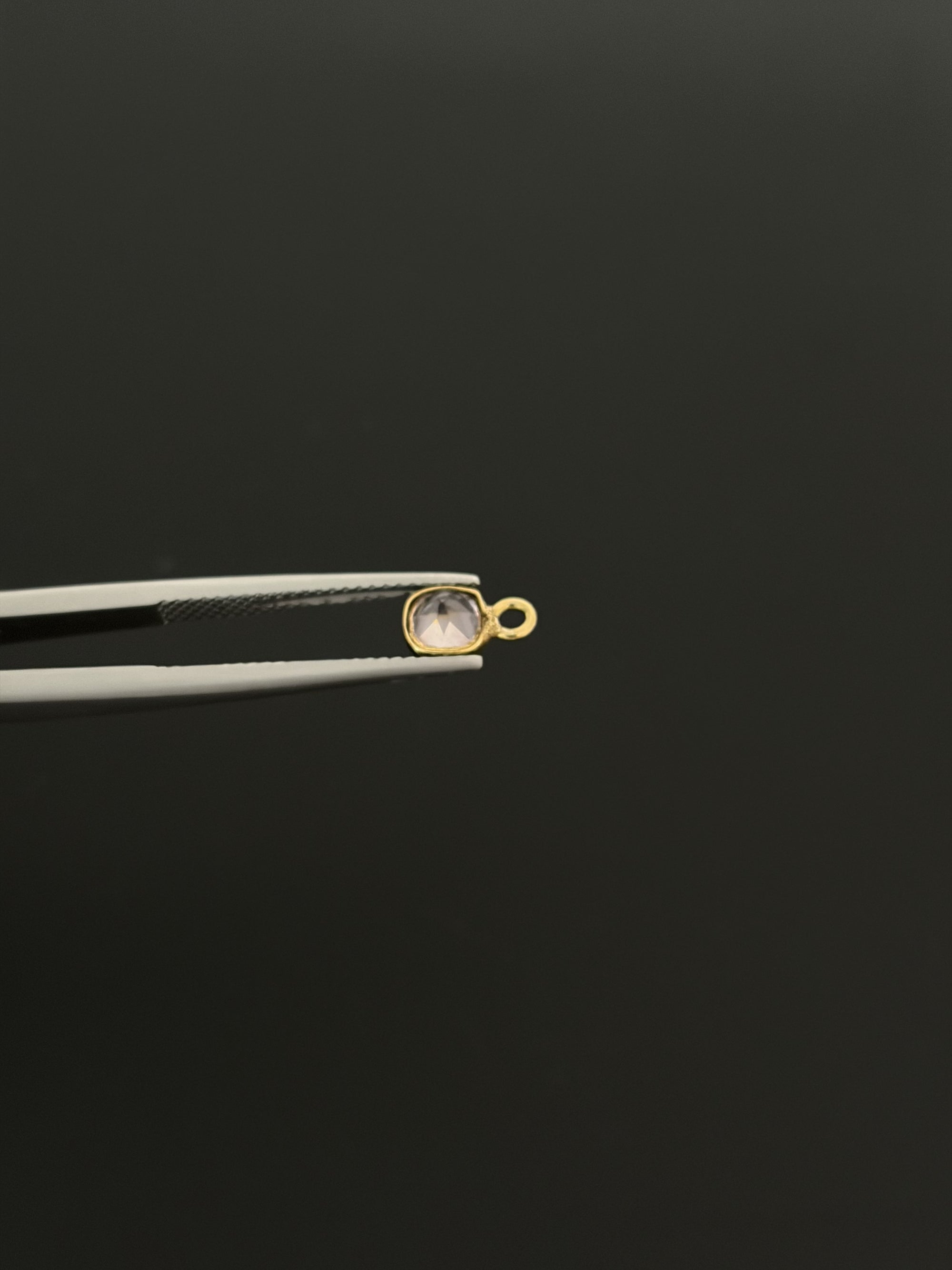 Natural Spinel 18K Gold Filled Bezel 4x4 mm, Single Connector