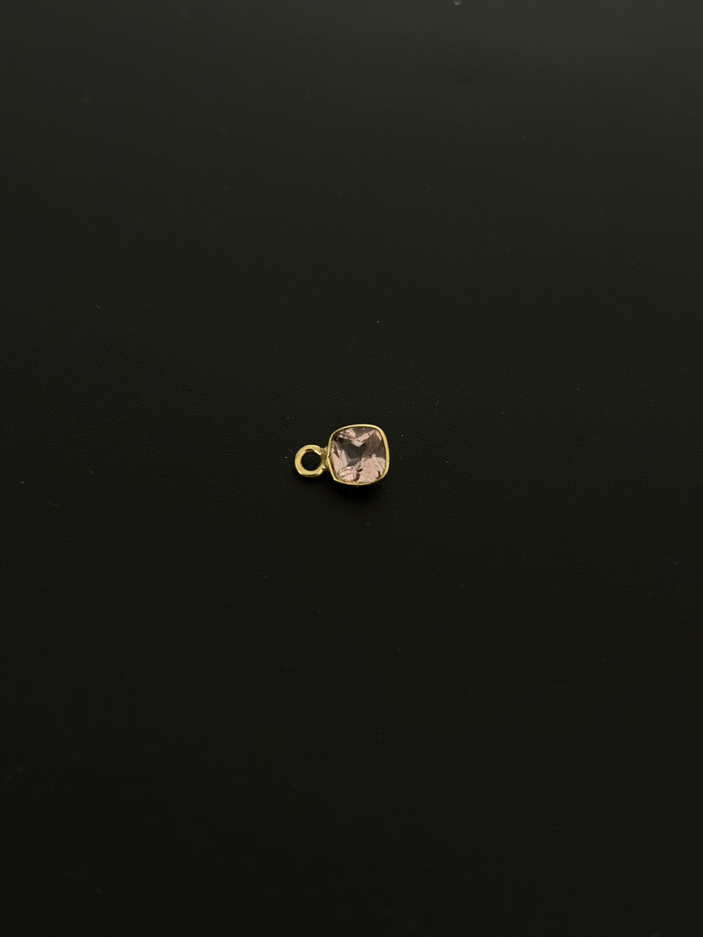 Natural Spinel 18K Gold Filled Bezel 5x5 mm, Single Connector