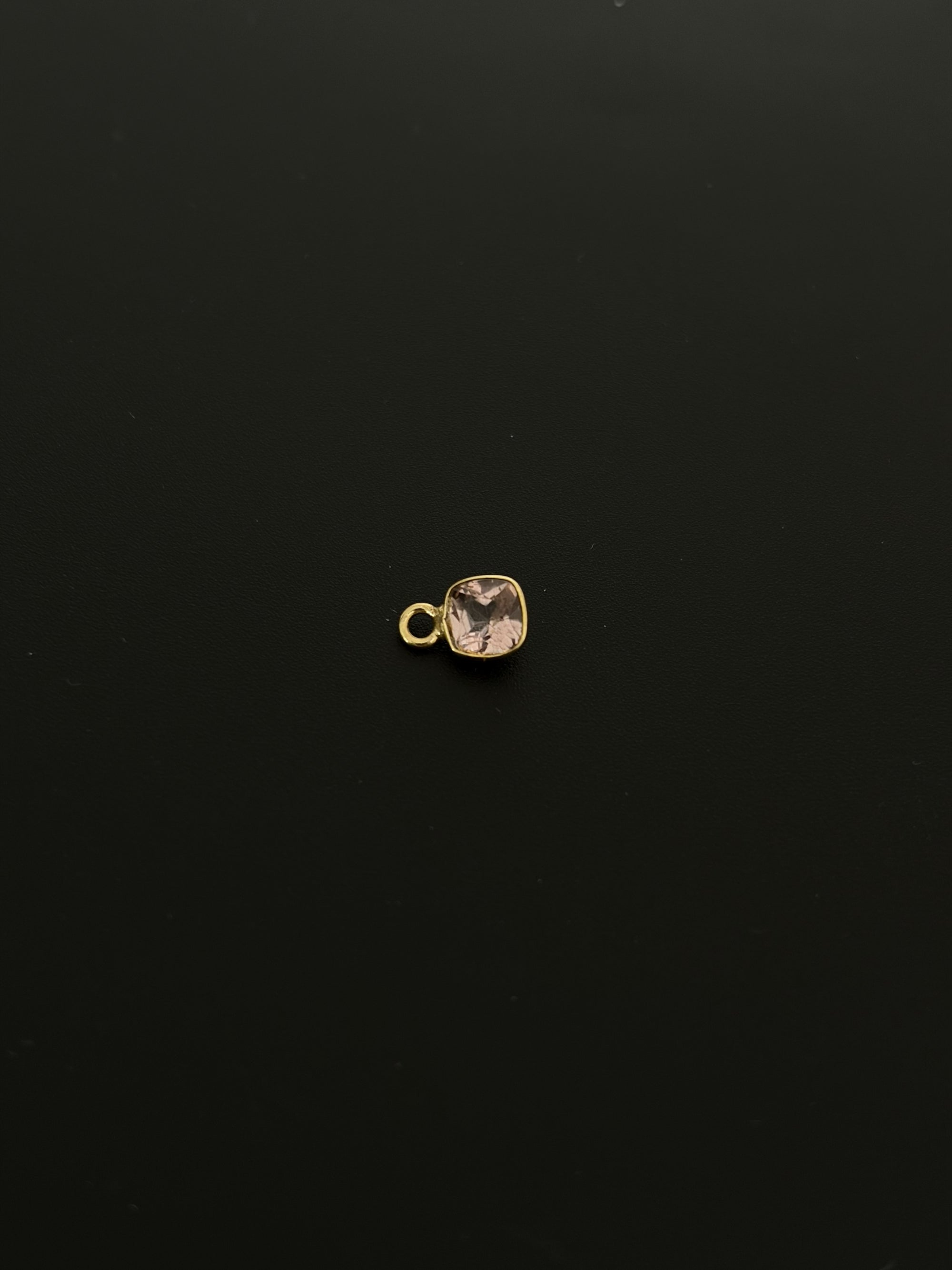 Natural Spinel 18K Gold Filled Bezel 5x5 mm, Single Connector