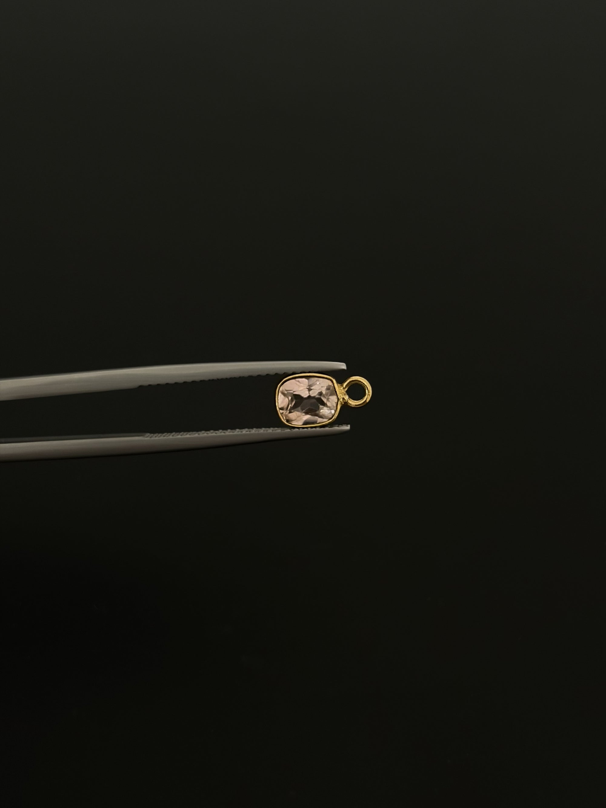 Natural Spinel 18K Gold Filled Bezel 6x5 mm, Single Connector