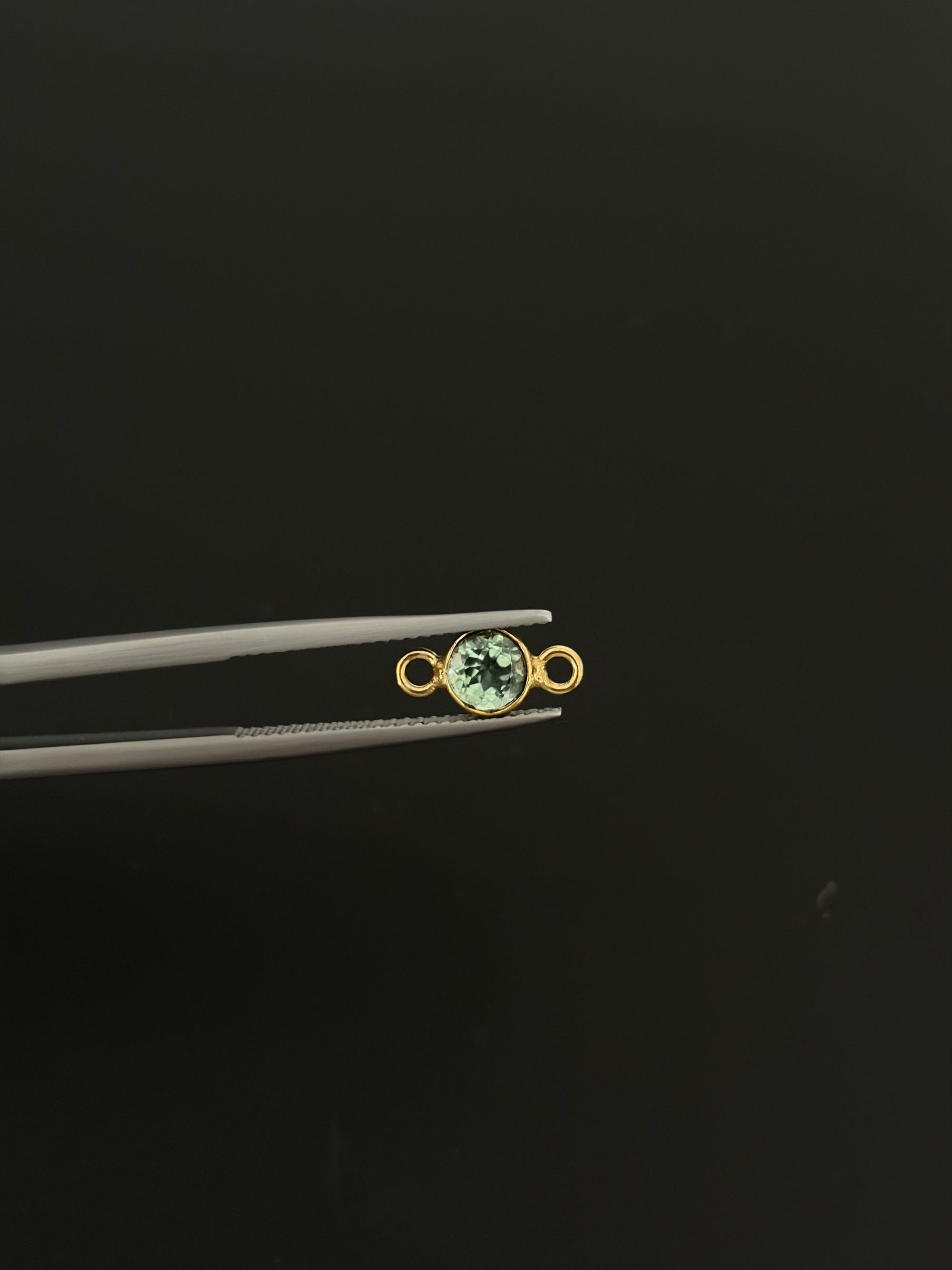 Tourmaline 18K Gold Filled Bezel 5 mm, Double Connector