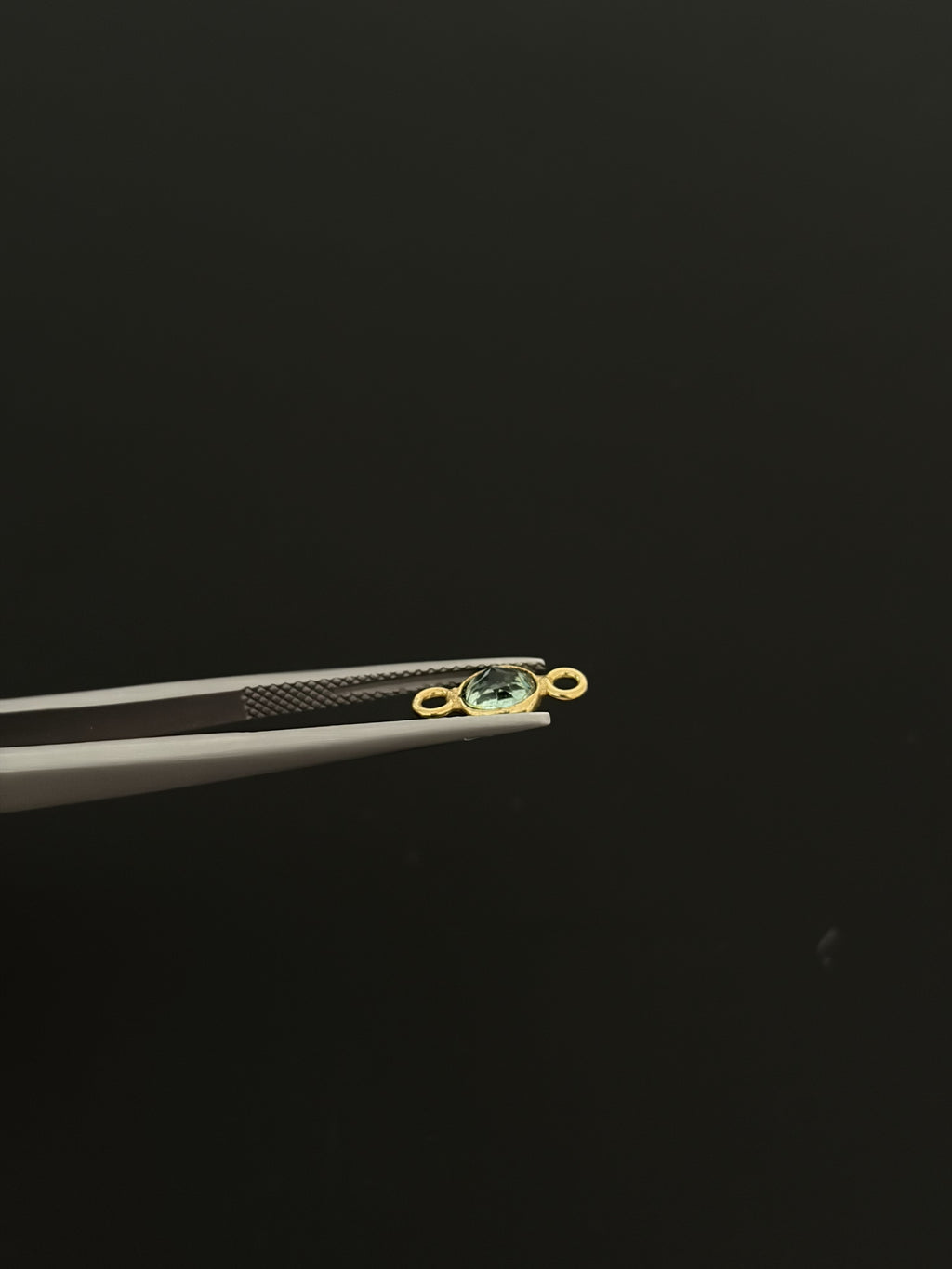 Tourmaline 18K Gold Filled Bezel 5 mm, Double Connector