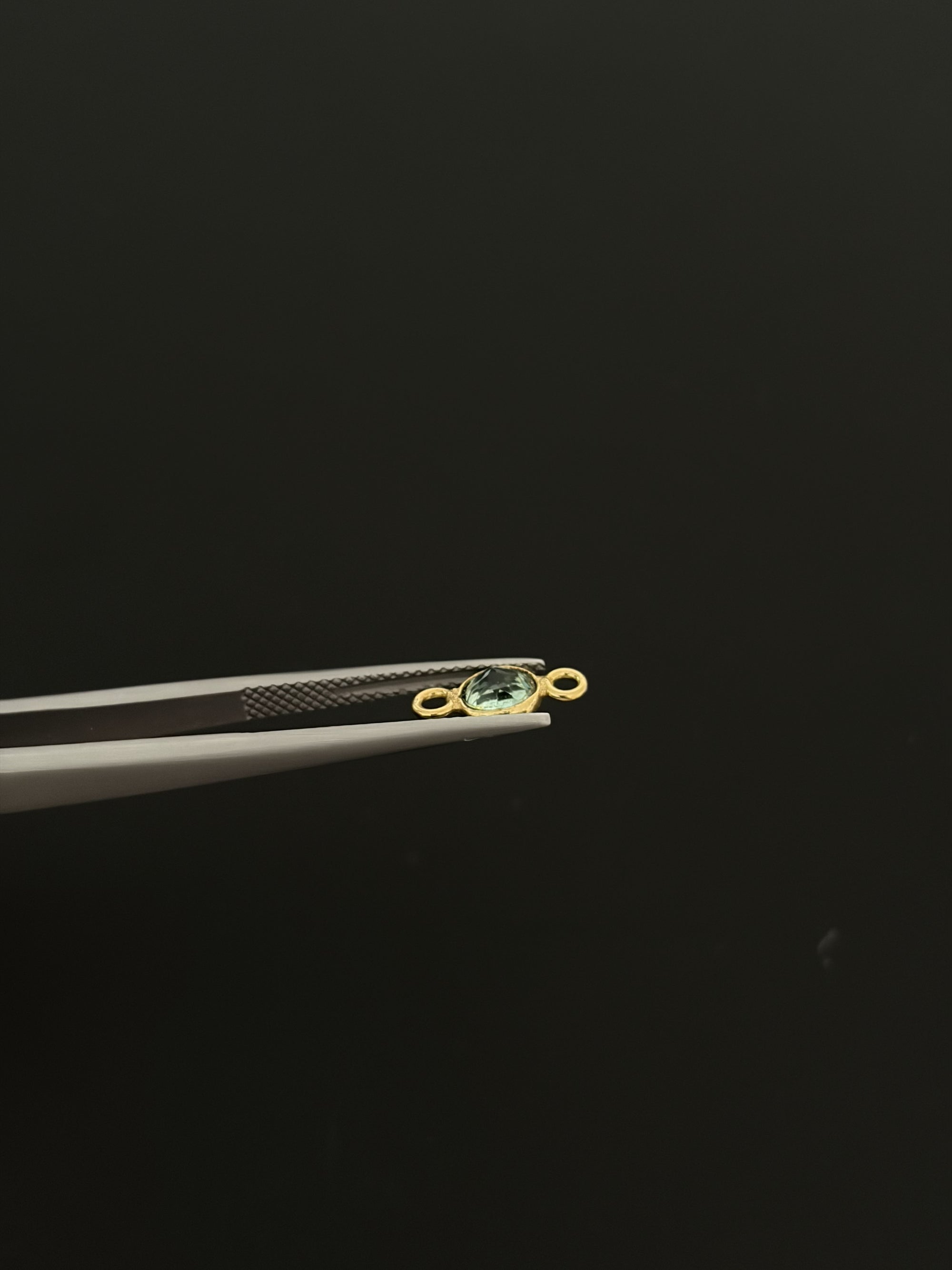 Tourmaline 18K Gold Filled Bezel 5 mm, Double Connector