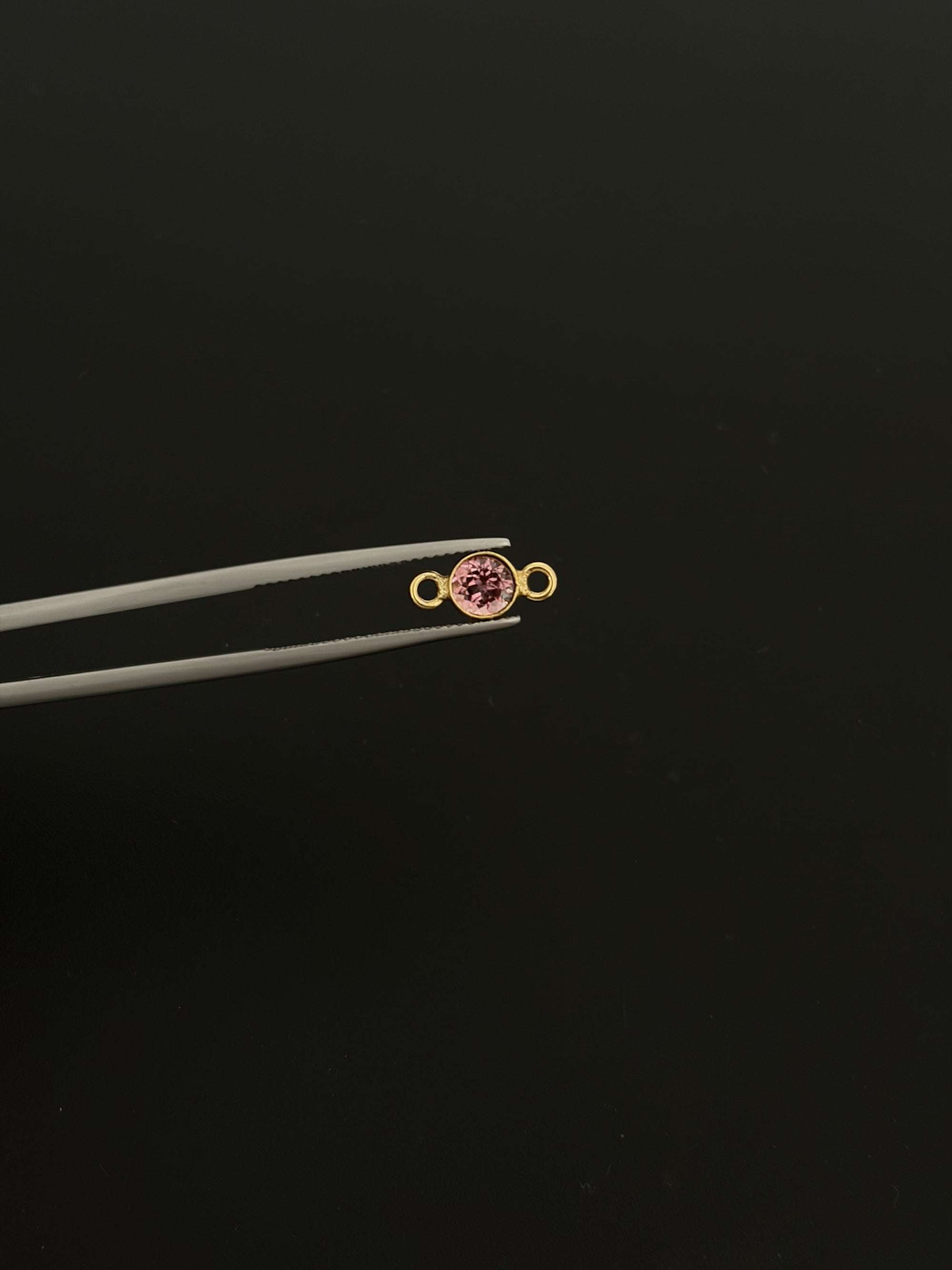 Tourmaline 18K Gold Filled Bezel 5 mm, Double Connector