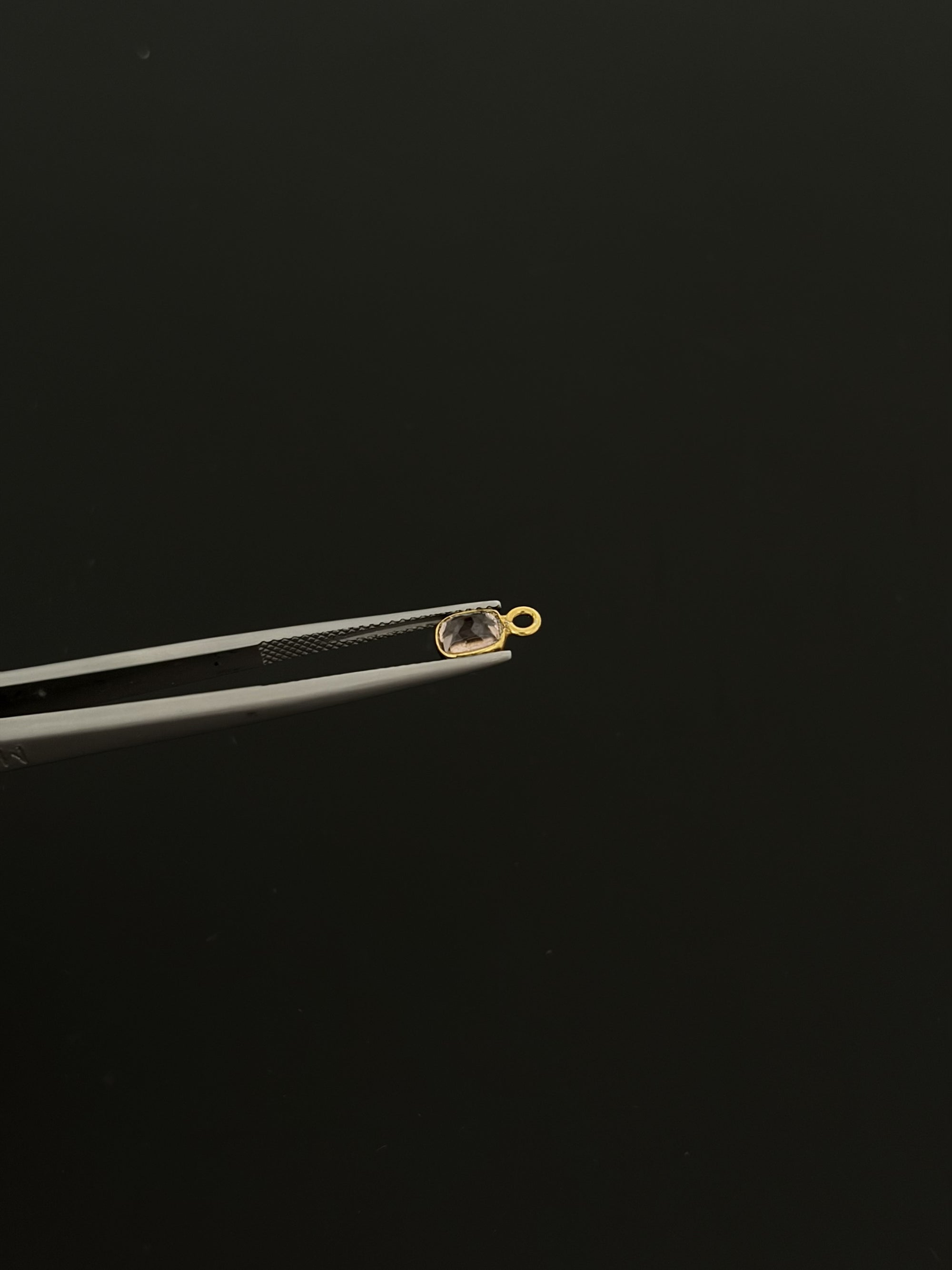Tourmaline 18K Gold Filled Bezel 6x4 mm, Single Connector