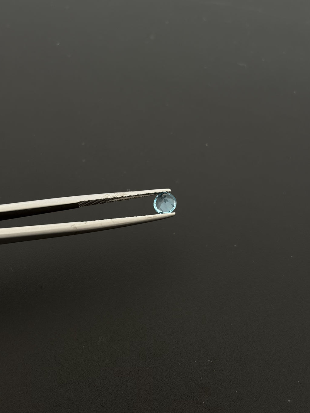 Blue Topaz Faceted Round Shape 5.1 mm