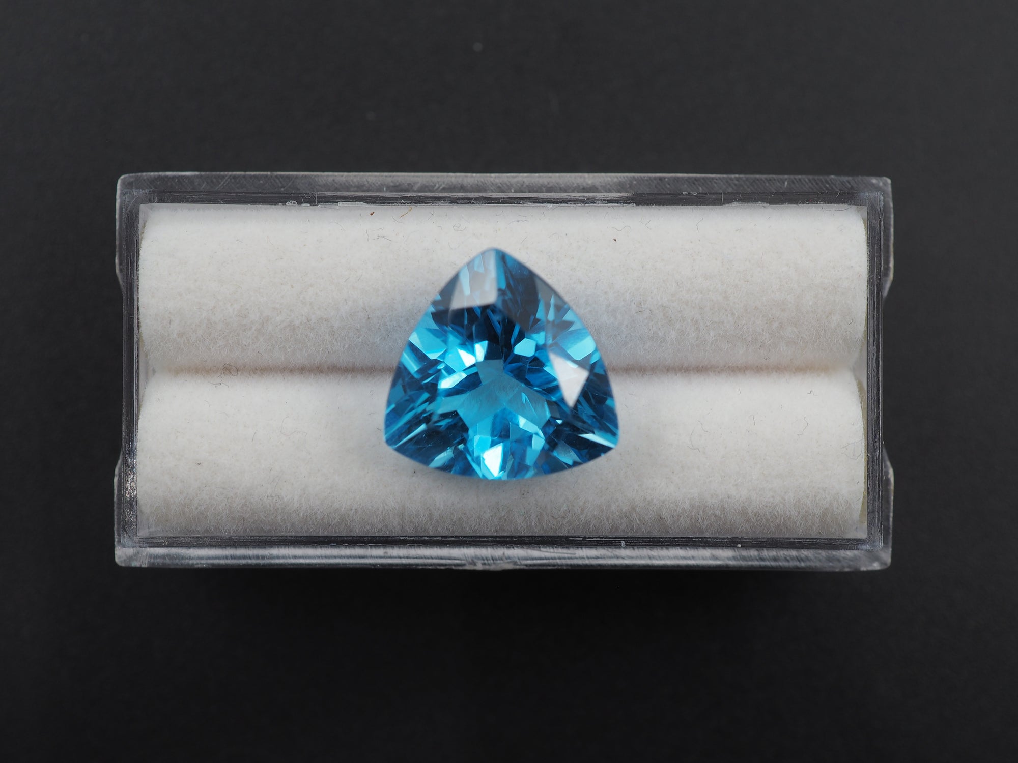 Swiss Blue Topaz AAA+ Faceted Gemstone, Trillion Shape 13.9x13.9 mm