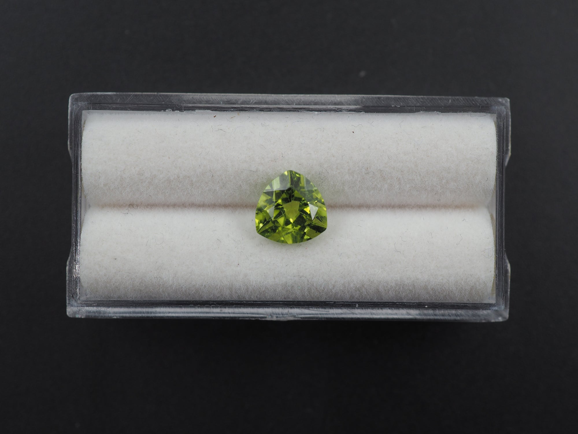 Peridot Faceted Gemstone, Trillion Shape 8x8 mm