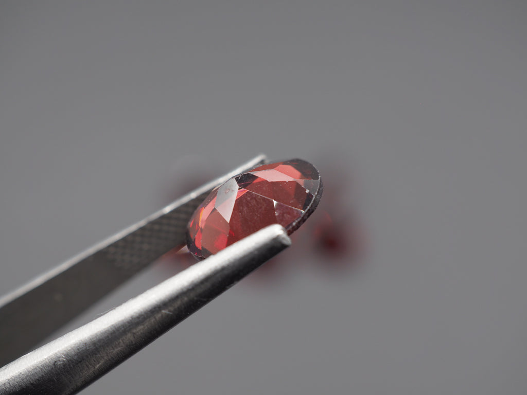 Garnet Faceted Oval Shape 10x8 mm 1 Piece