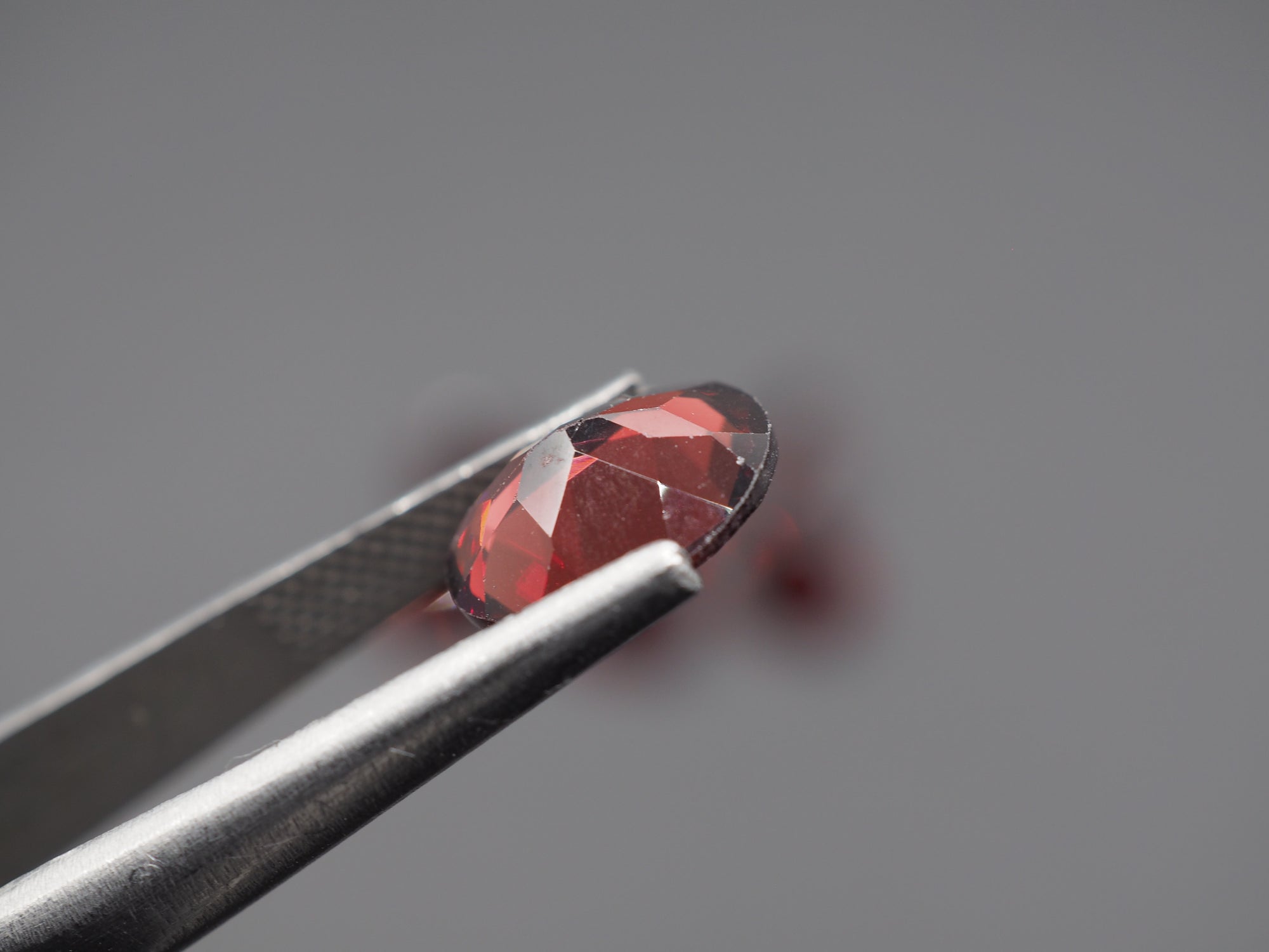 Garnet Faceted Oval Shape 10x8 mm 1 Piece