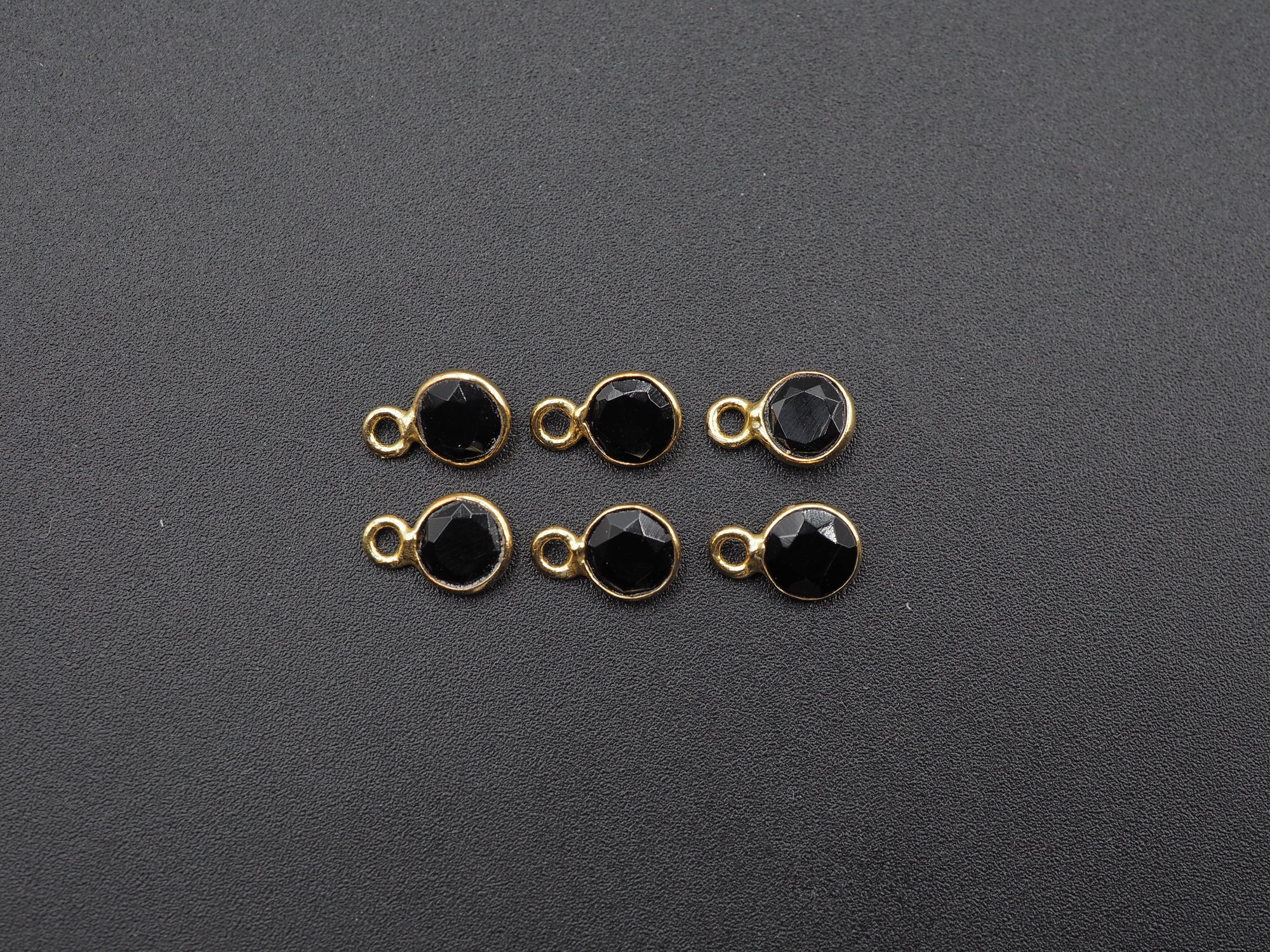 Black Onyx 18K Gold Filled Bezel 6 mm, Single Connector, Onyx Charm