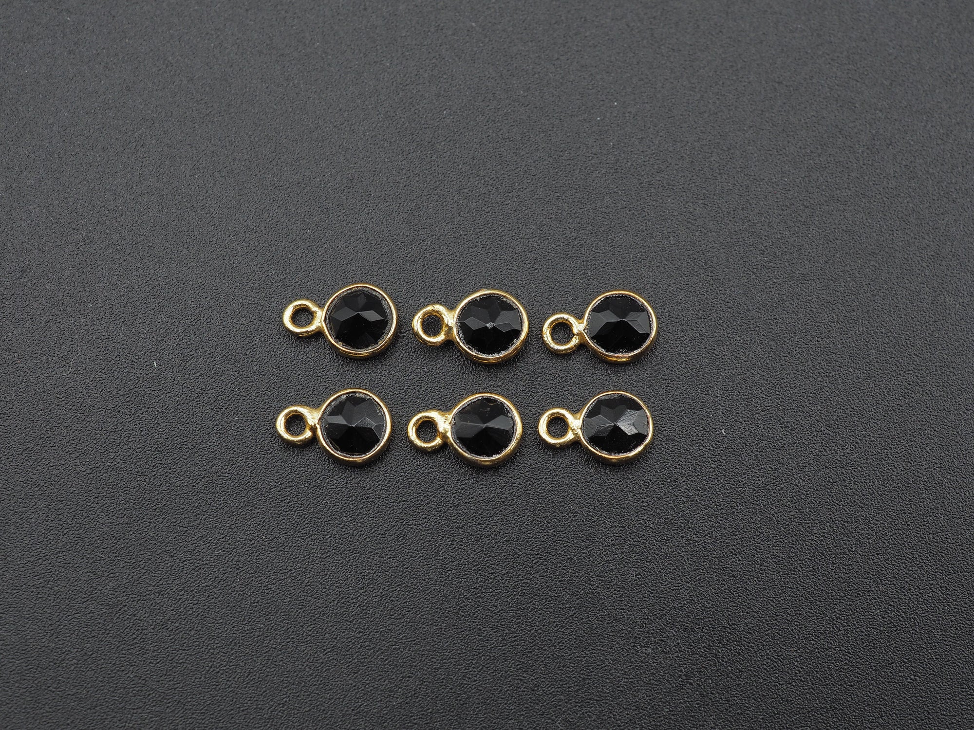Black Onyx 18K Gold Filled Bezel 6 mm, Single Connector, Onyx Charm
