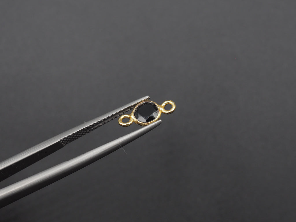 Black Onyx 18K Gold Filled Bezel 6 mm, Double Connector, Onyx Charm