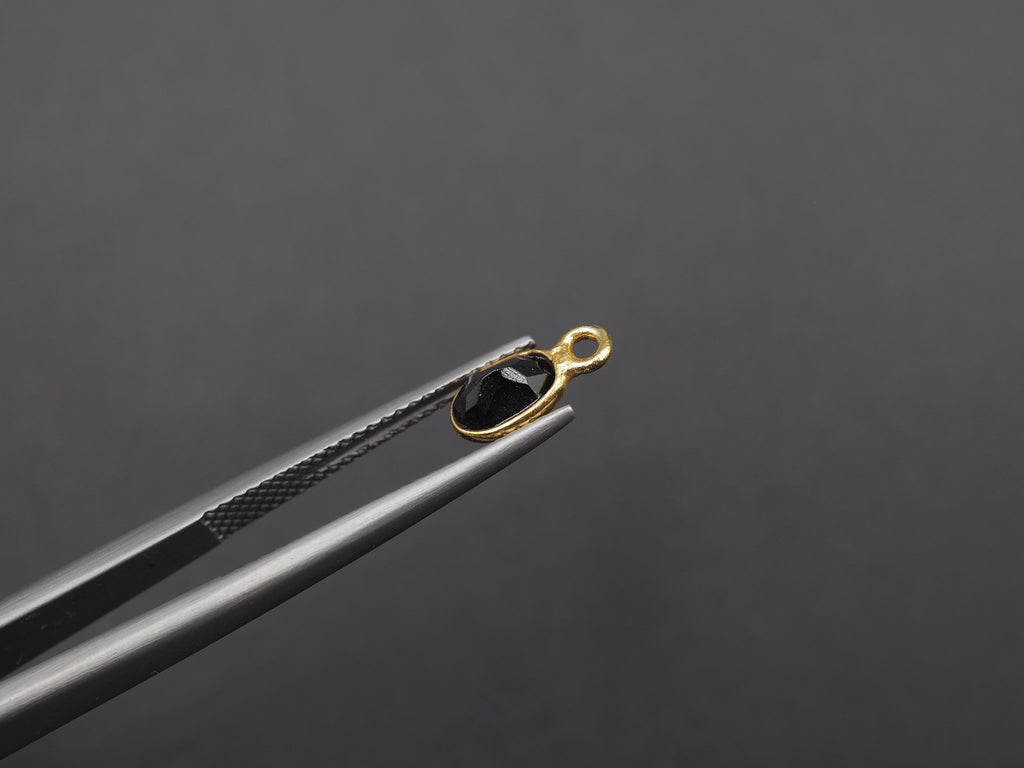 Black Onyx 18K Gold Filled Bezel 6x4 mm, Single Connector, Onyx Charm