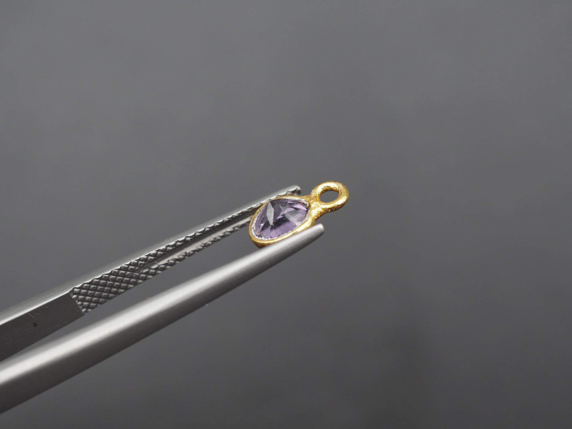 Amethyst 18K Gold Filled Bezel 5 mm, Single Connector, Amethyst Charm