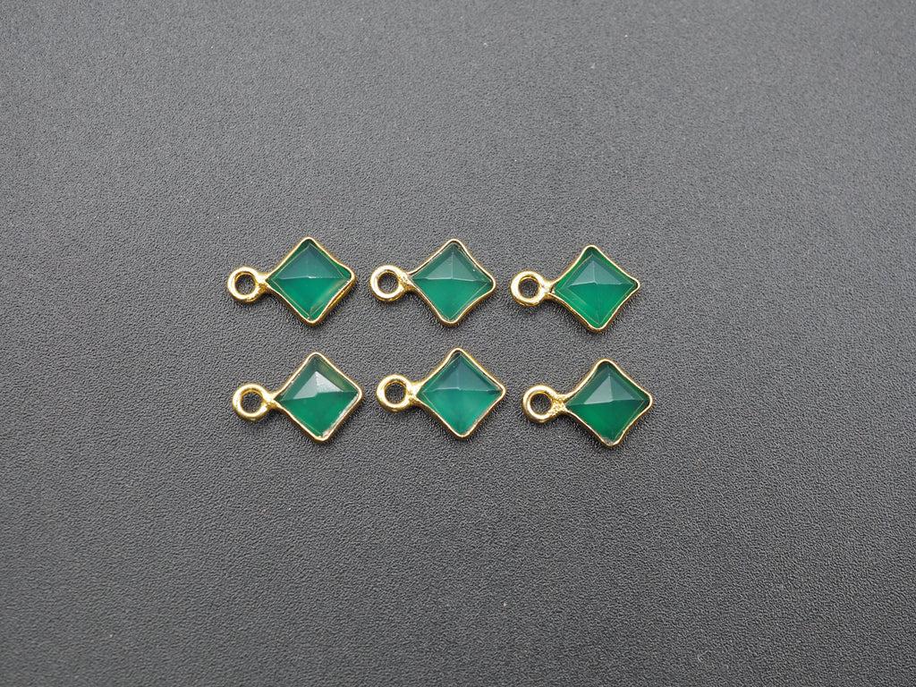 Green Onyx 18K Gold Filled Bezel 6x6 mm, Single Connector Onyx Charm