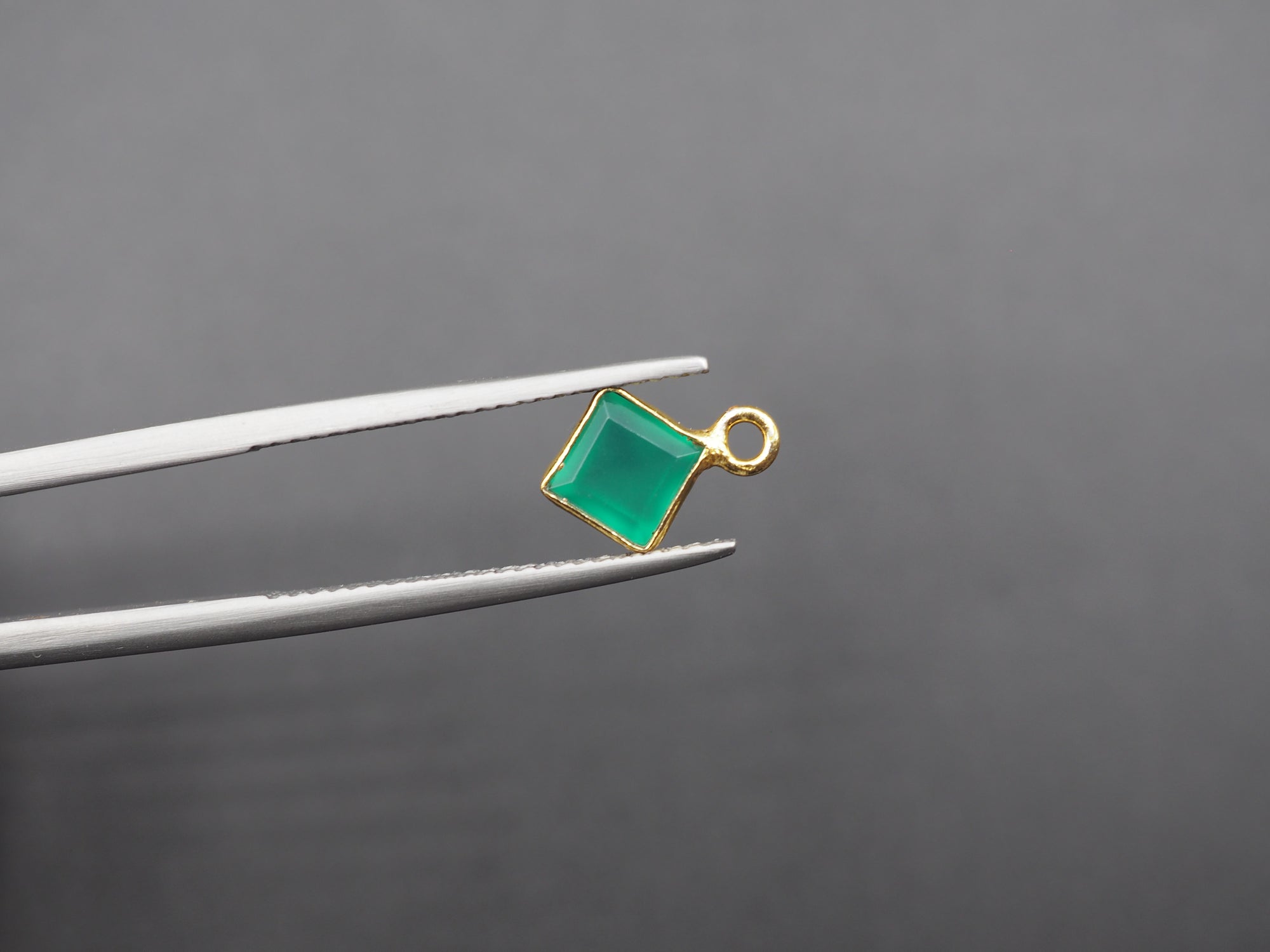 Green Onyx 18K Gold Filled Bezel 6x6 mm, Single Connector Onyx Charm
