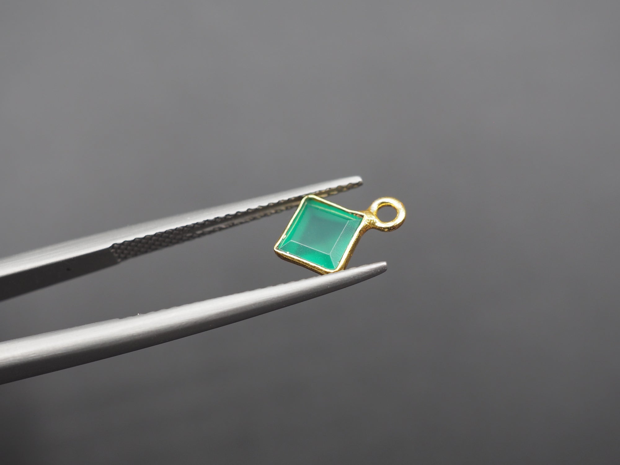Green Onyx 18K Gold Filled Bezel 6x6 mm, Single Connector Onyx Charm