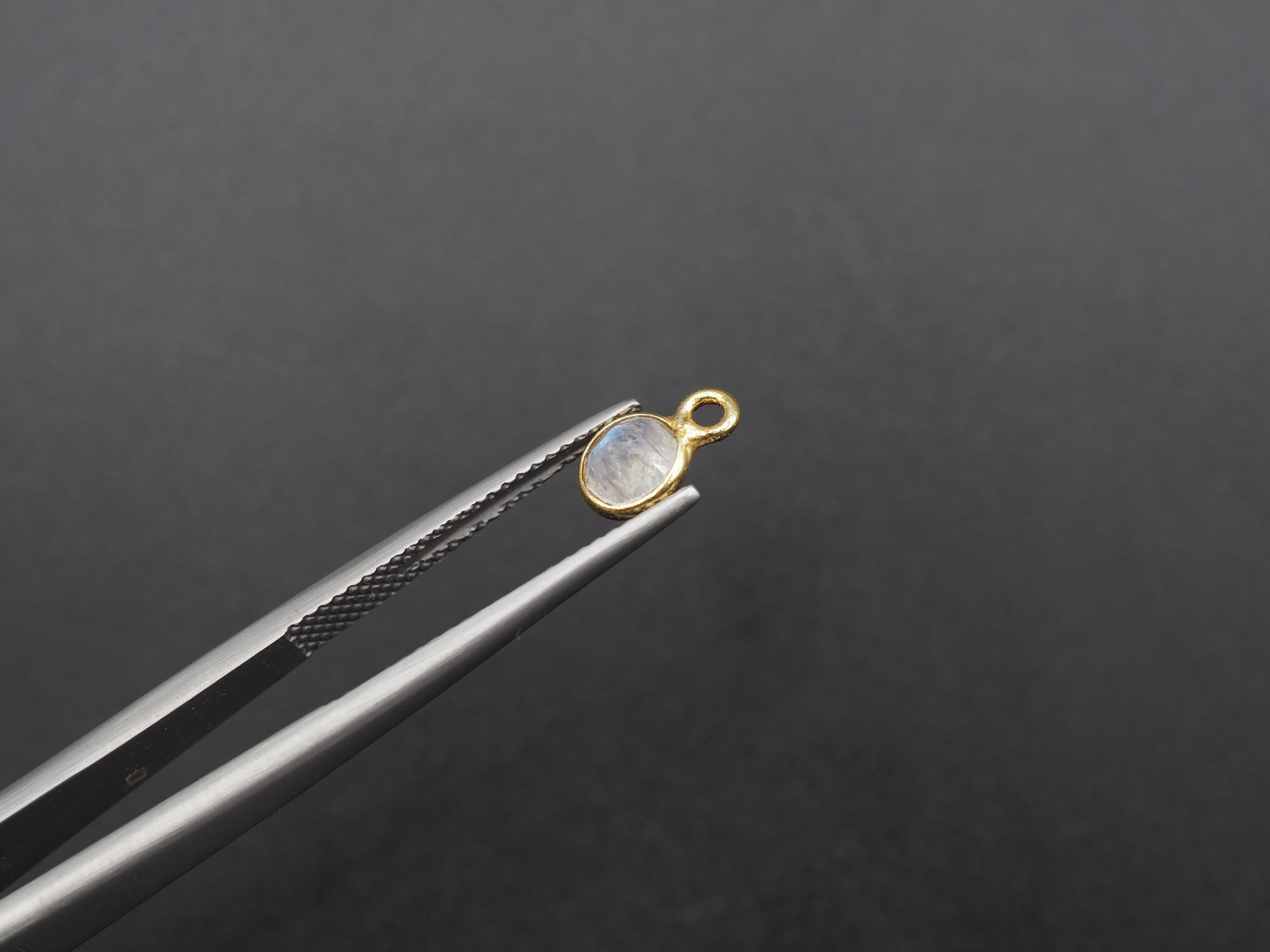 Rainbow Moonstone 18K Gold Filled Bezel 5 mm, Single Connector, Moonstone Charm