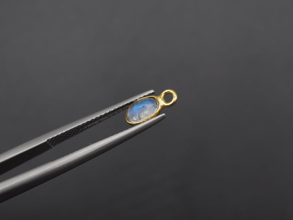 Rainbow Moonstone 18K Gold Filled Bezel 6x4 mm, Single Connector, Rainbow Moonstone Charm