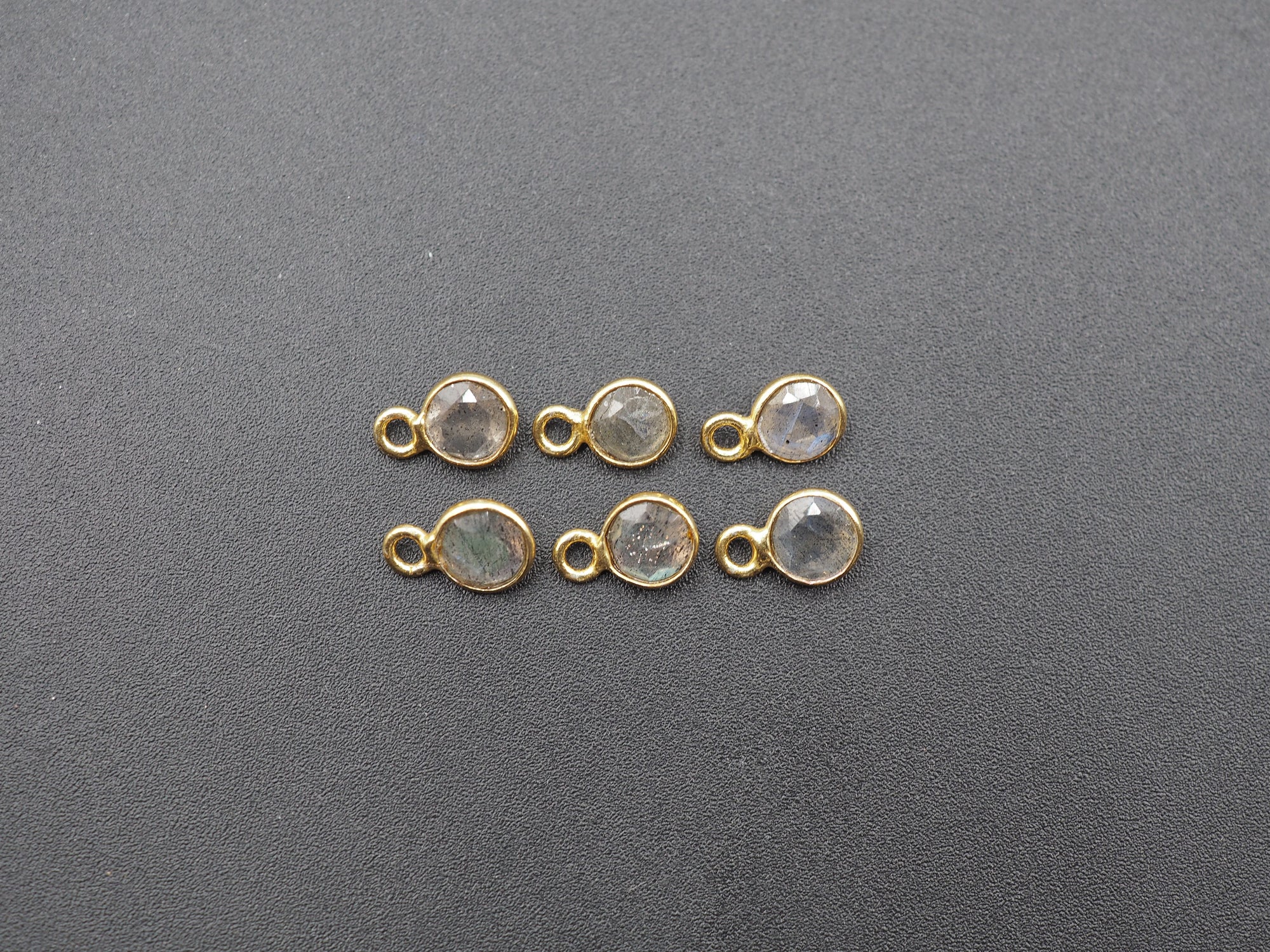 Labradorite 18K Gold Filled Bezel 5 mm, Single Connector, Labradorite Charm