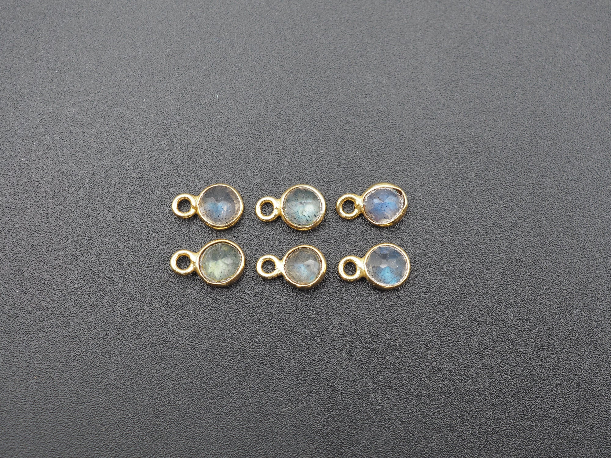 Labradorite 18K Gold Filled Bezel 5 mm, Single Connector, Labradorite Charm