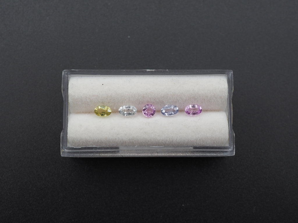 Fancy Sapphire Faceted  Oval Shape 4.9 x 3.1 x 2.3 mm Approximately 1.58 Carat