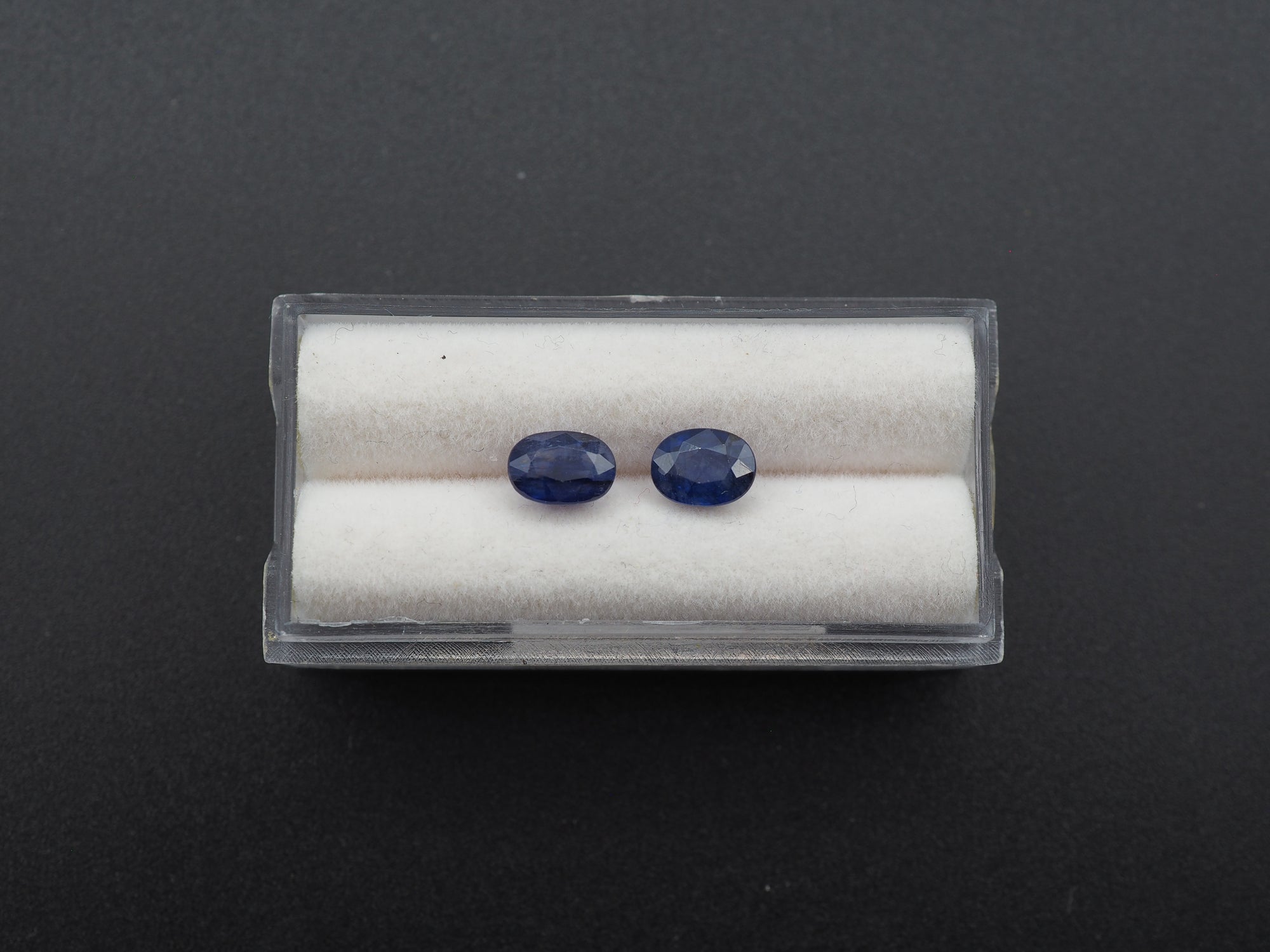 Blue Sapphire Faceted  Oval Shape 7x5 mm Approximately 2.75 Carat, 2 Pieces