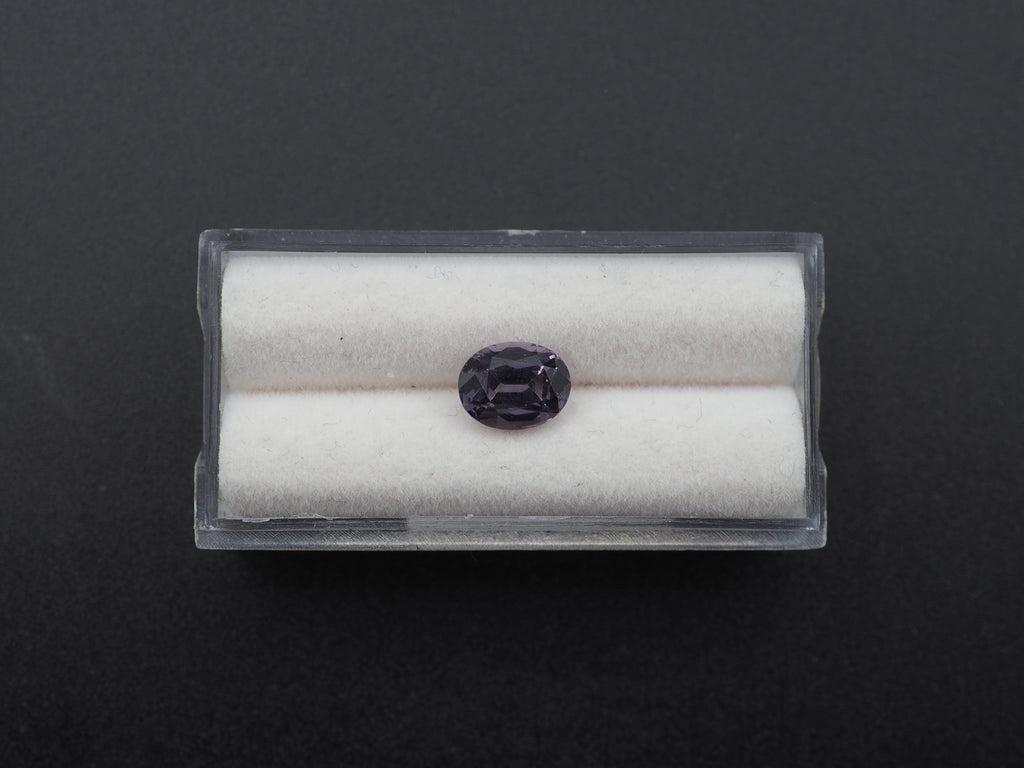 Violet Spinel Faceted oval 8.7 x 6.8 x 5mm Single Piece Approximately 2.42 Carat