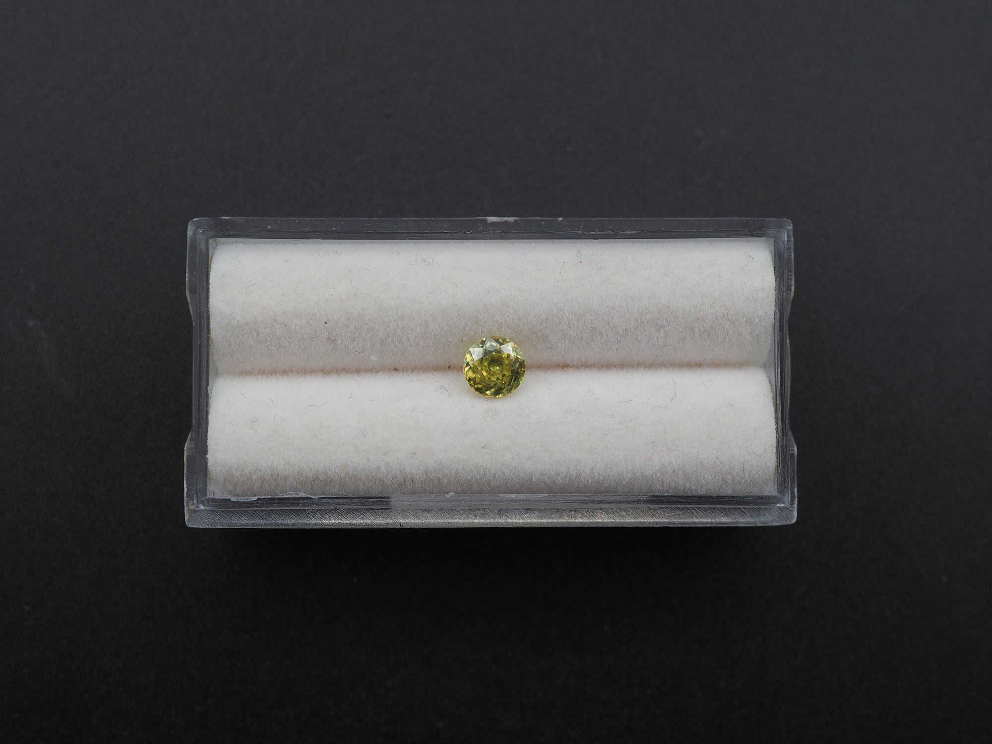 Sphene Faceted Round Shape 5mm Approximately 0.47 carat