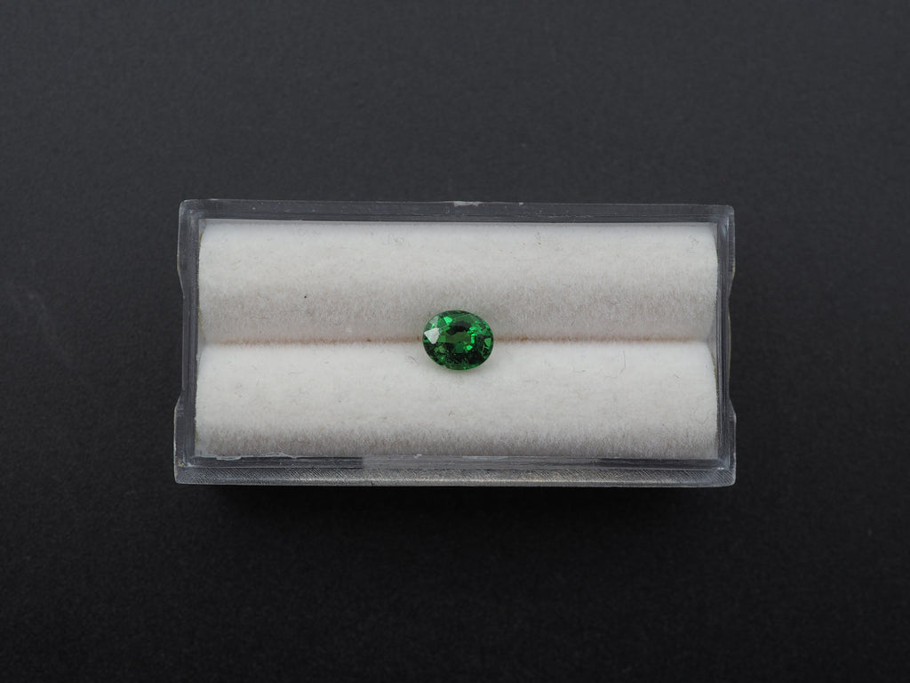Tsavorite Faceted Oval Shape 6 x 5 x 3.5 mm Single Piece Approximately 0.82 Carat
