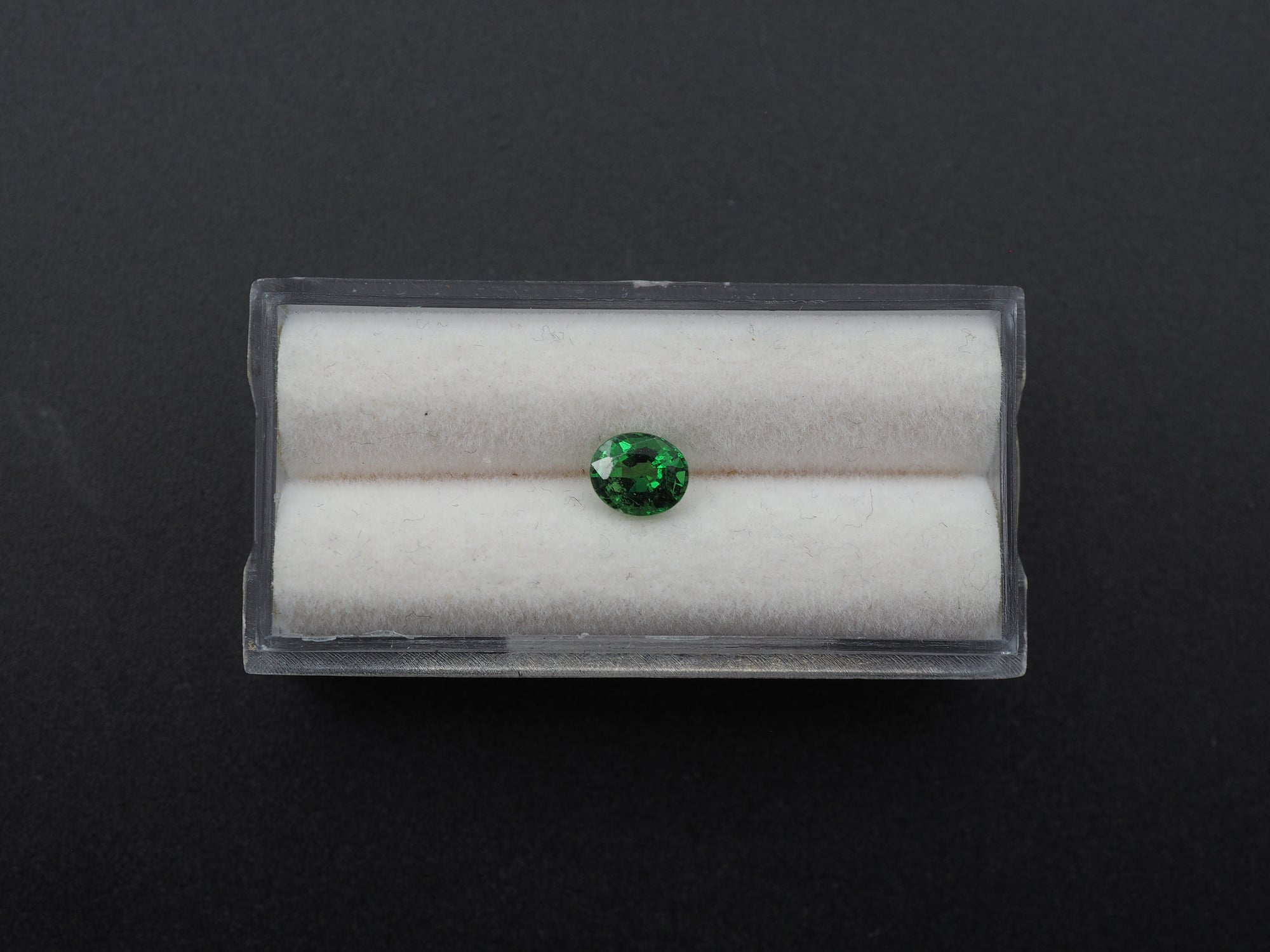 Tsavorite Faceted Oval Shape 6 x 5 x 3.5 mm Single Piece Approximately 0.82 Carat