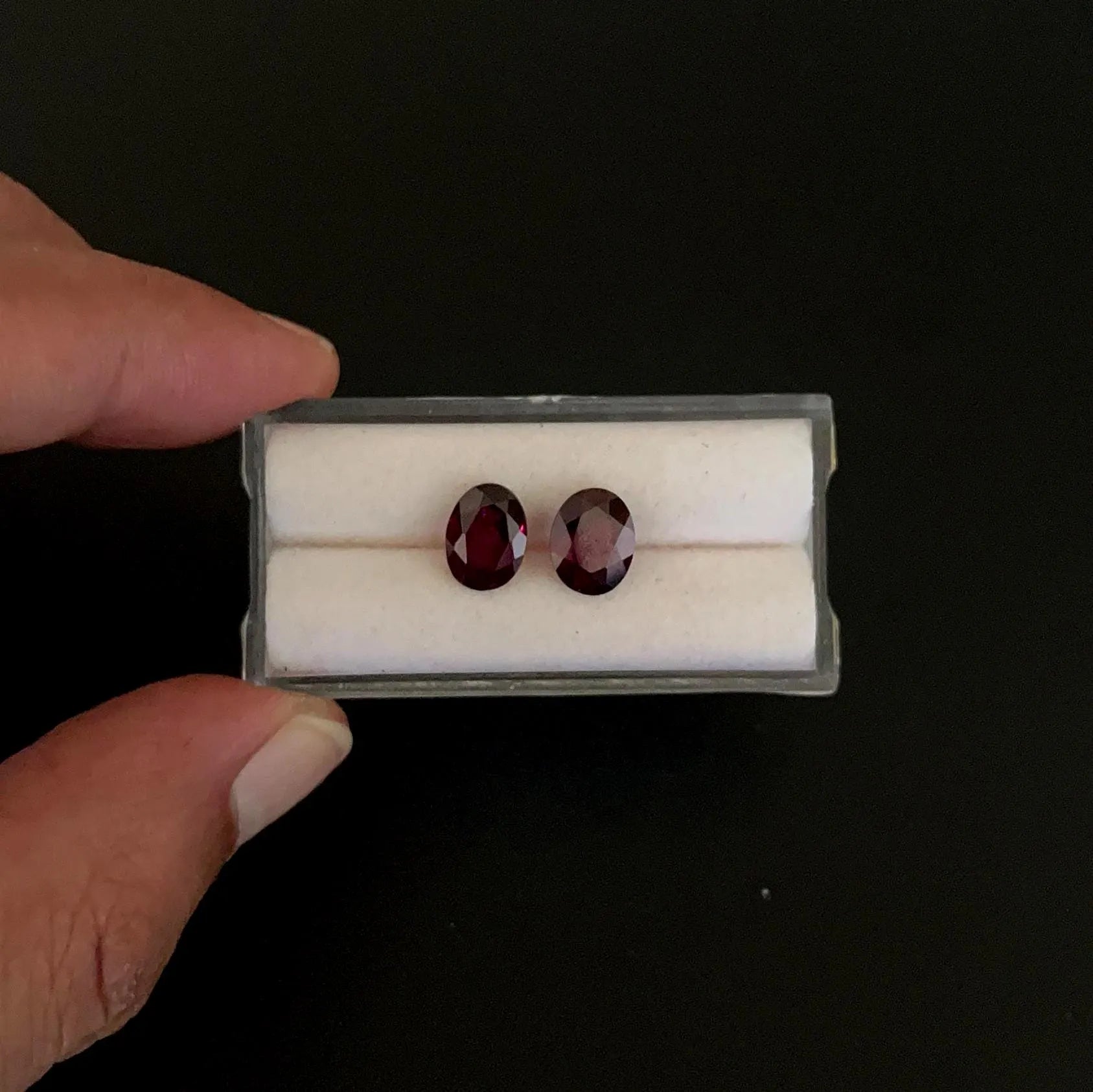 Rhodolite Garnet, Faceted Matching Pair 9x7 mm,  Approximately 4.08 Carat (GTG-G-4)