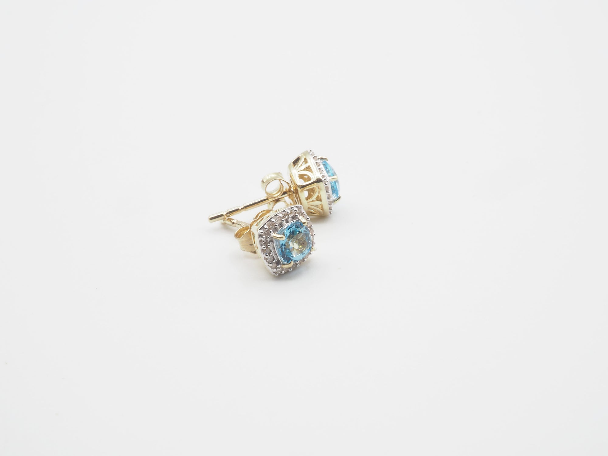10K Yellow Gold and Diamond Blue Topaz Stud
