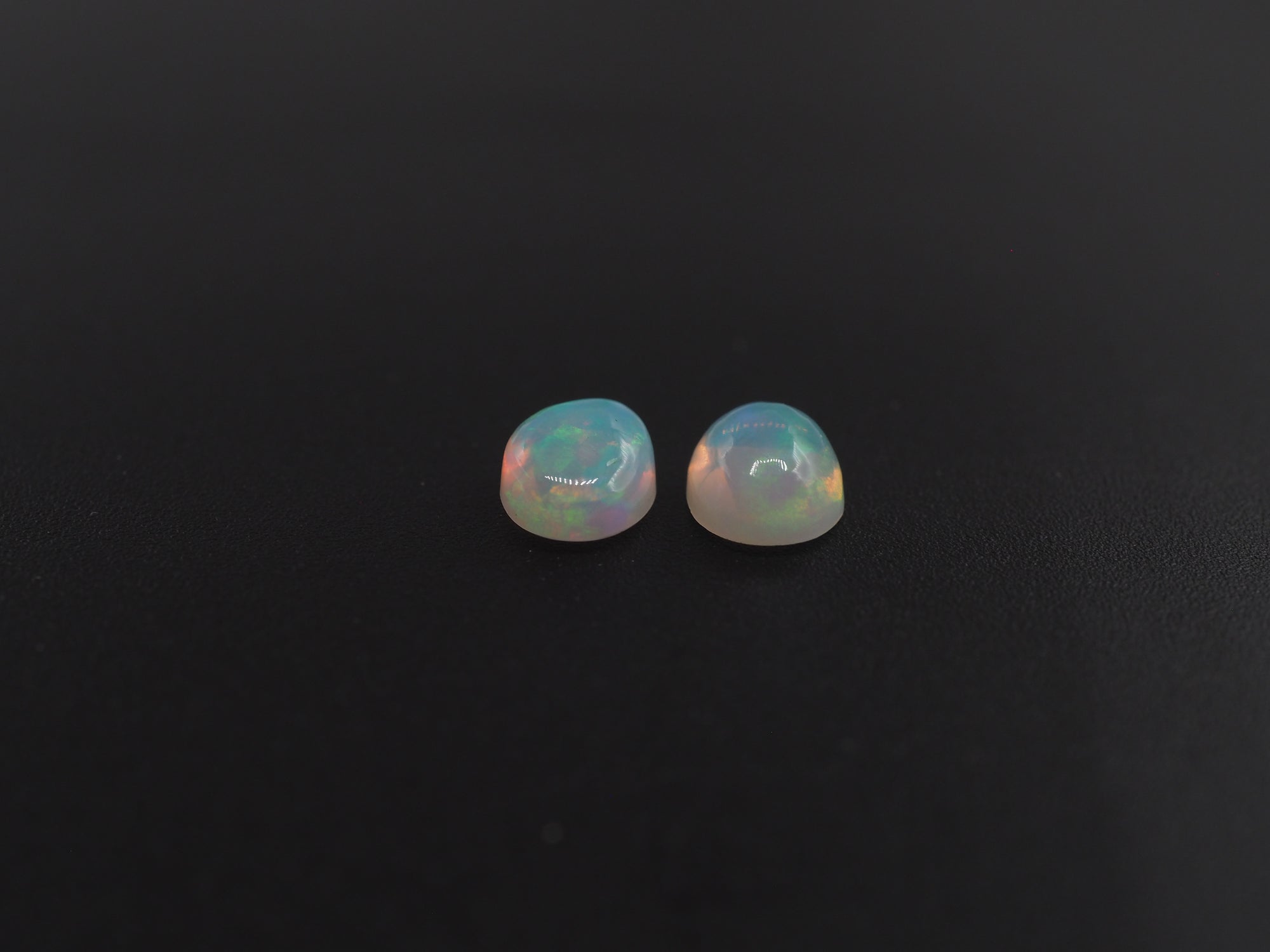 Ethiopian Opal Oval Shape 8x6 mm  Approximately 1.83 Carat , 2 Pieces (GTG-OP-172)