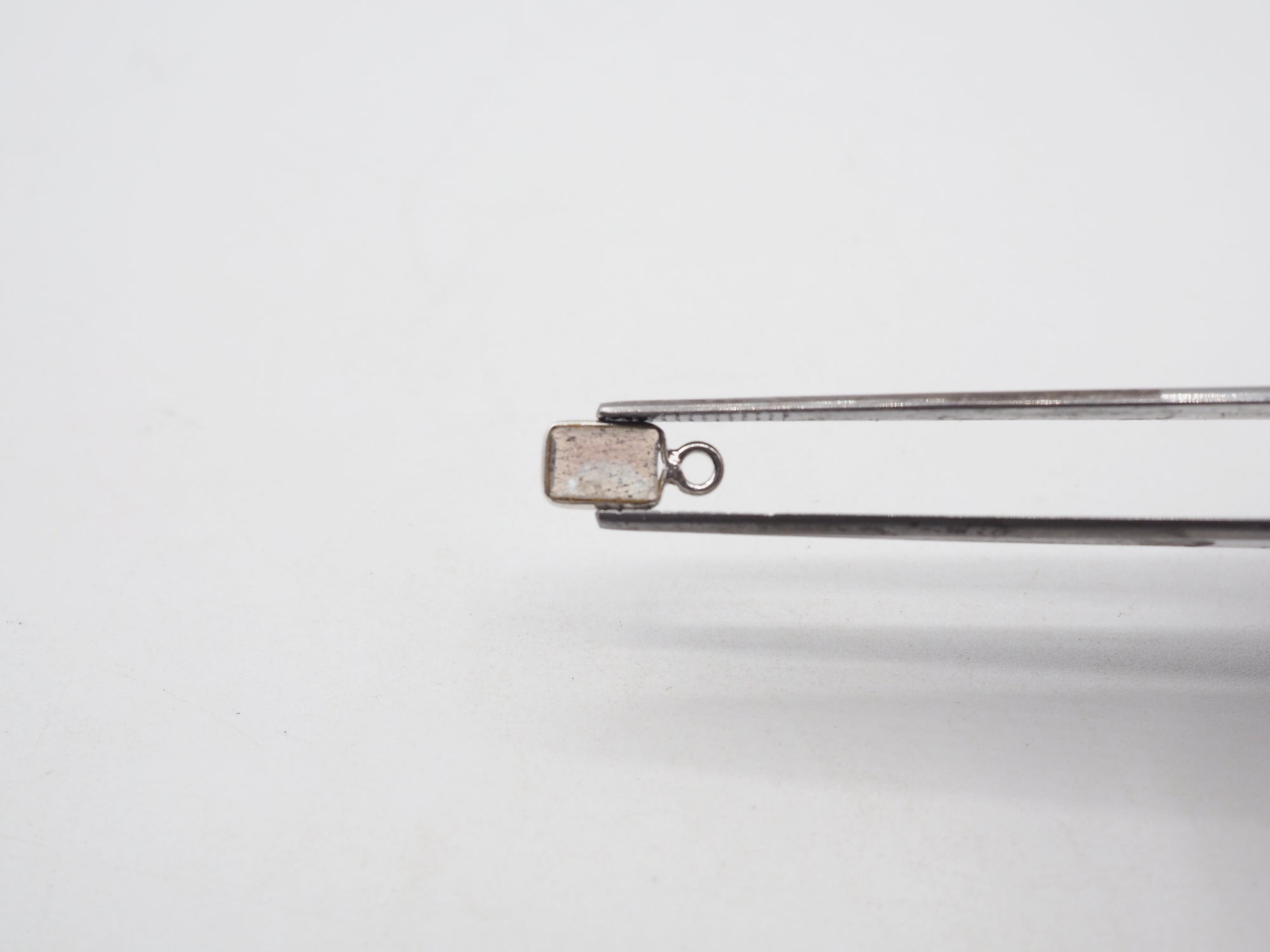 Labradorite Silver Bezel 6x4mm, Single Connector, Labradorite Charm