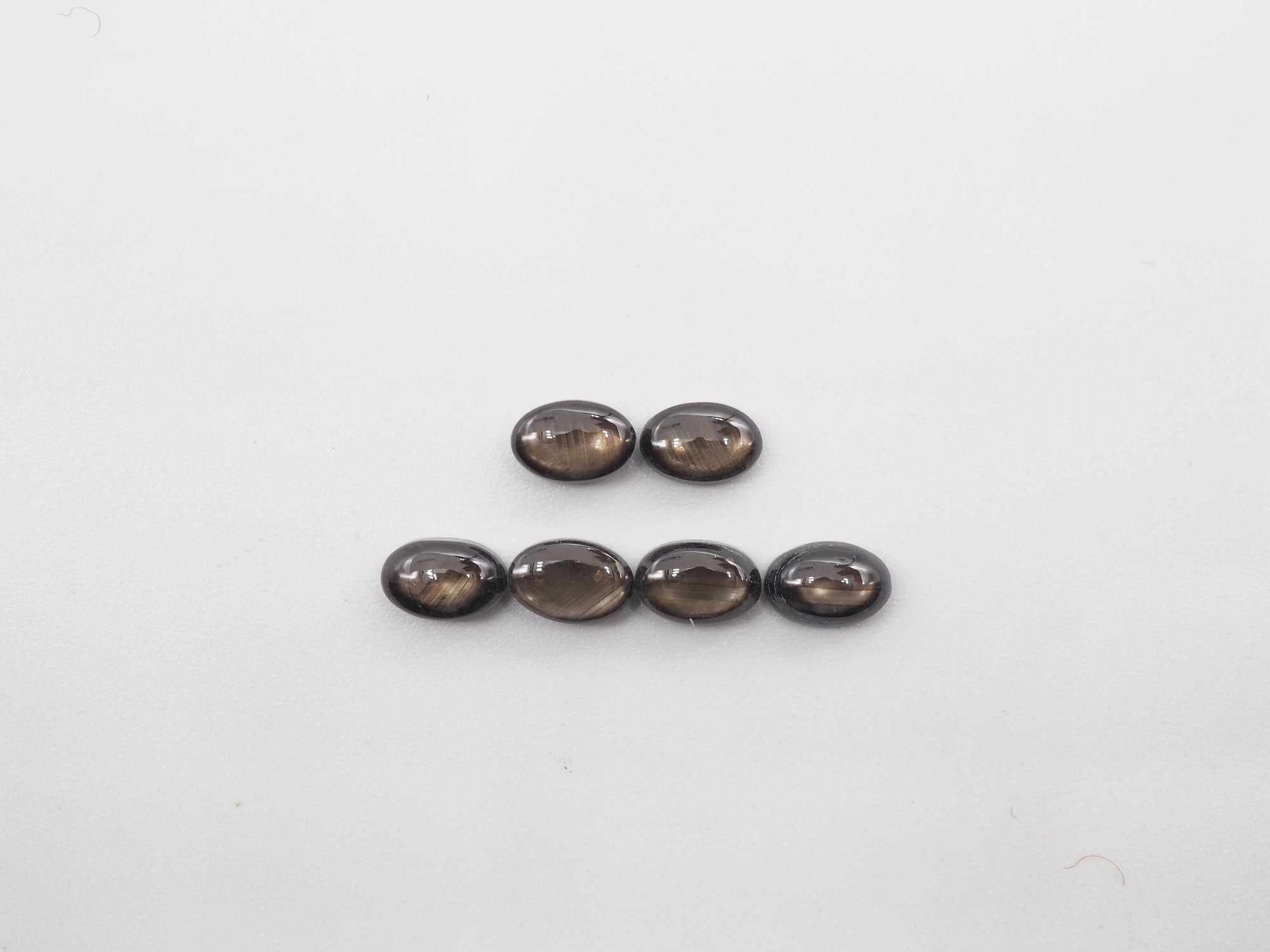 Black Star Sapphire Cab  Oval 6x4mm  Approximately 4.9 Carat, 6 pcs