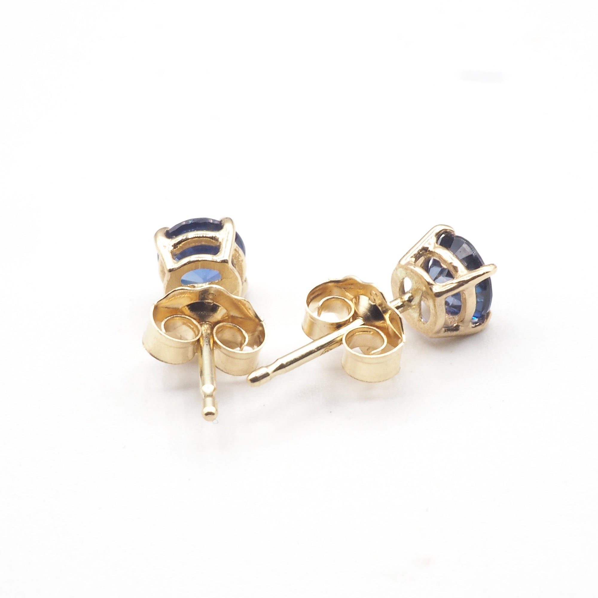 Blue Sapphire Round 4 mm Stud Earrings in 14K Yellow  Gold