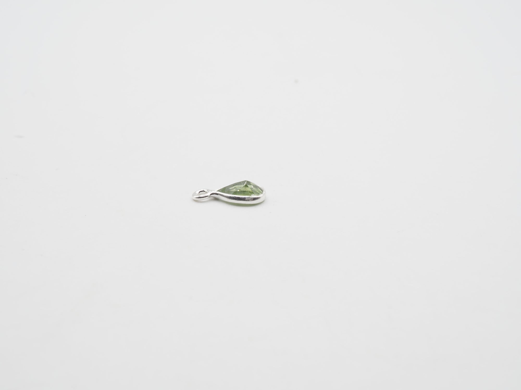 7x5mm Peridot Silver Bezel, Single Connector, Peridot Bezel, Peridot Charm