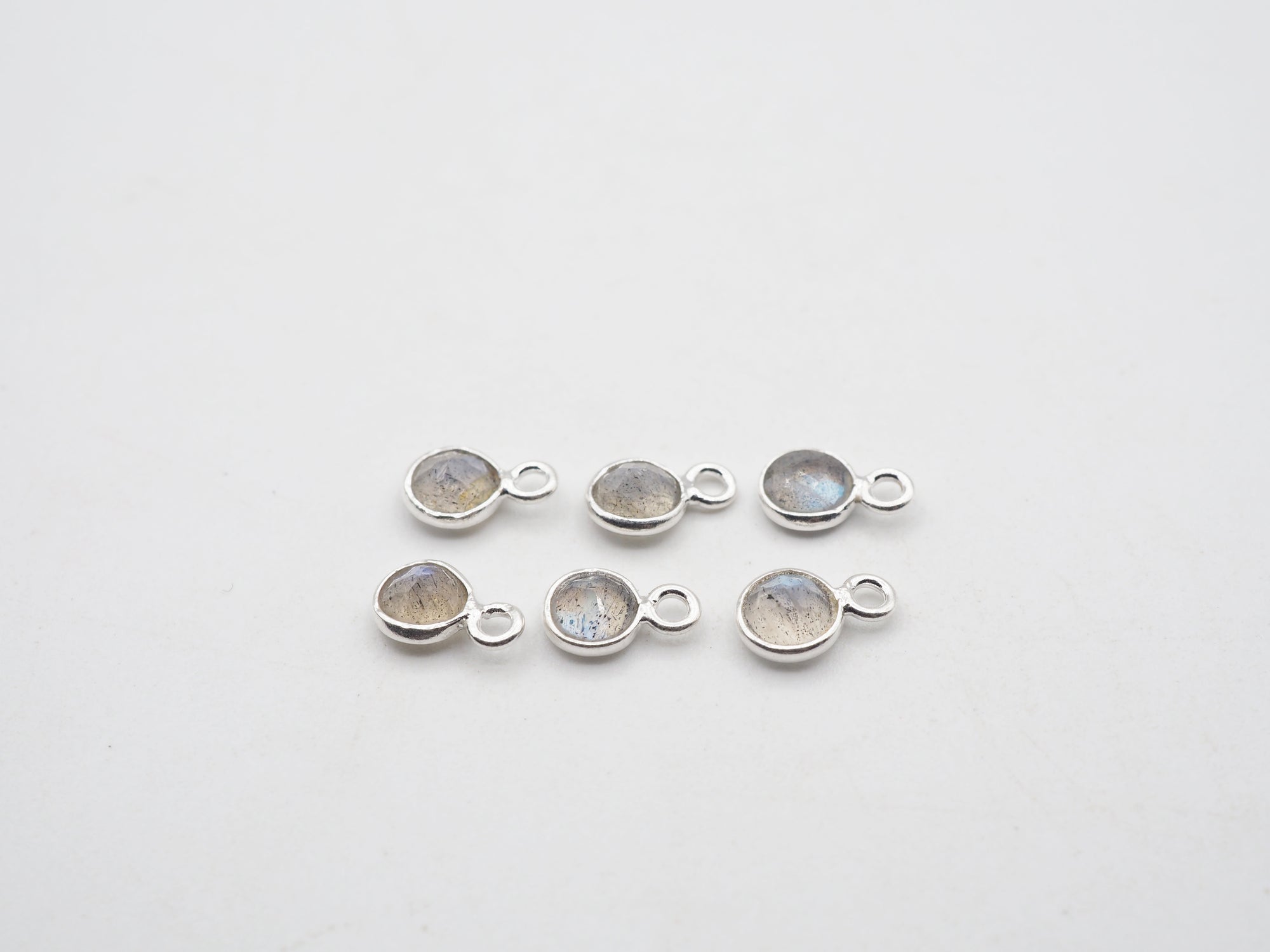 Labradorite Silver Bezel 5mm, Single Connector, Labradorite Charm (GTG-SBL-06)
